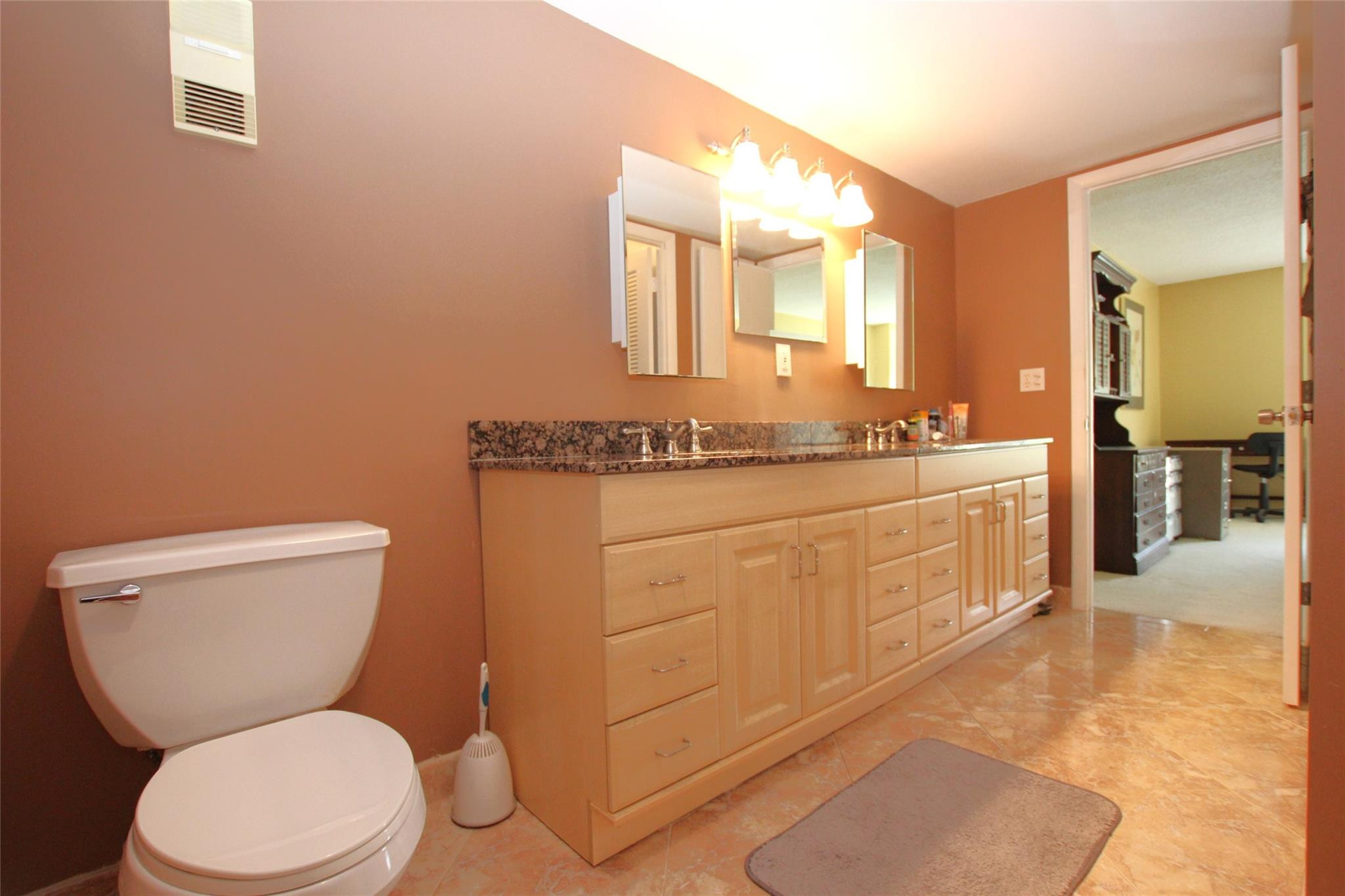 5201 NW 2nd Ave 3150