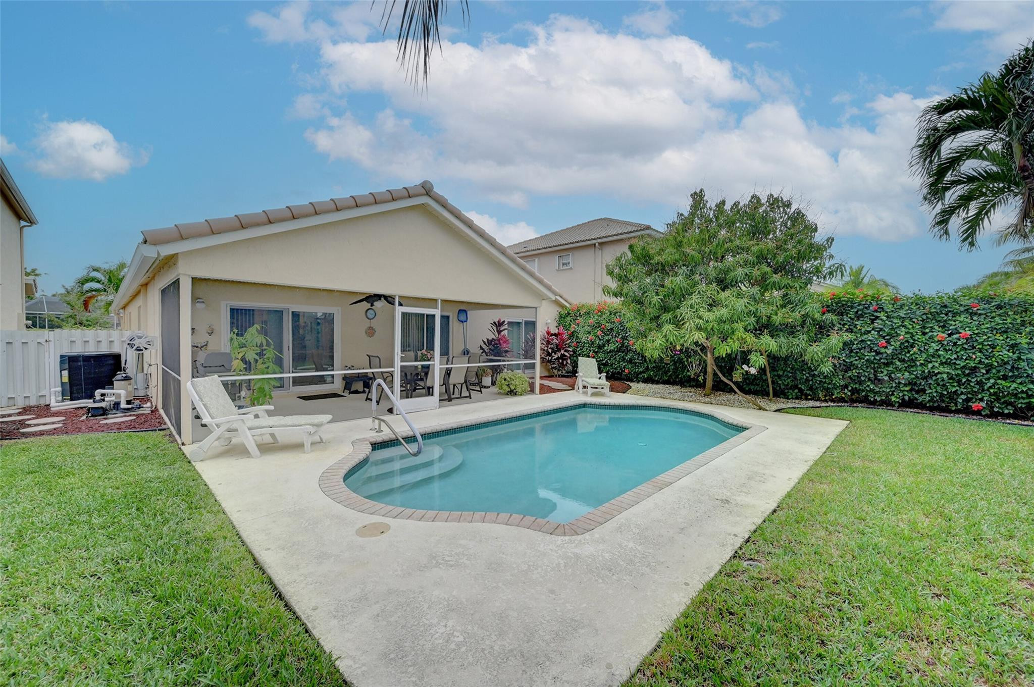11210 NW 52nd St