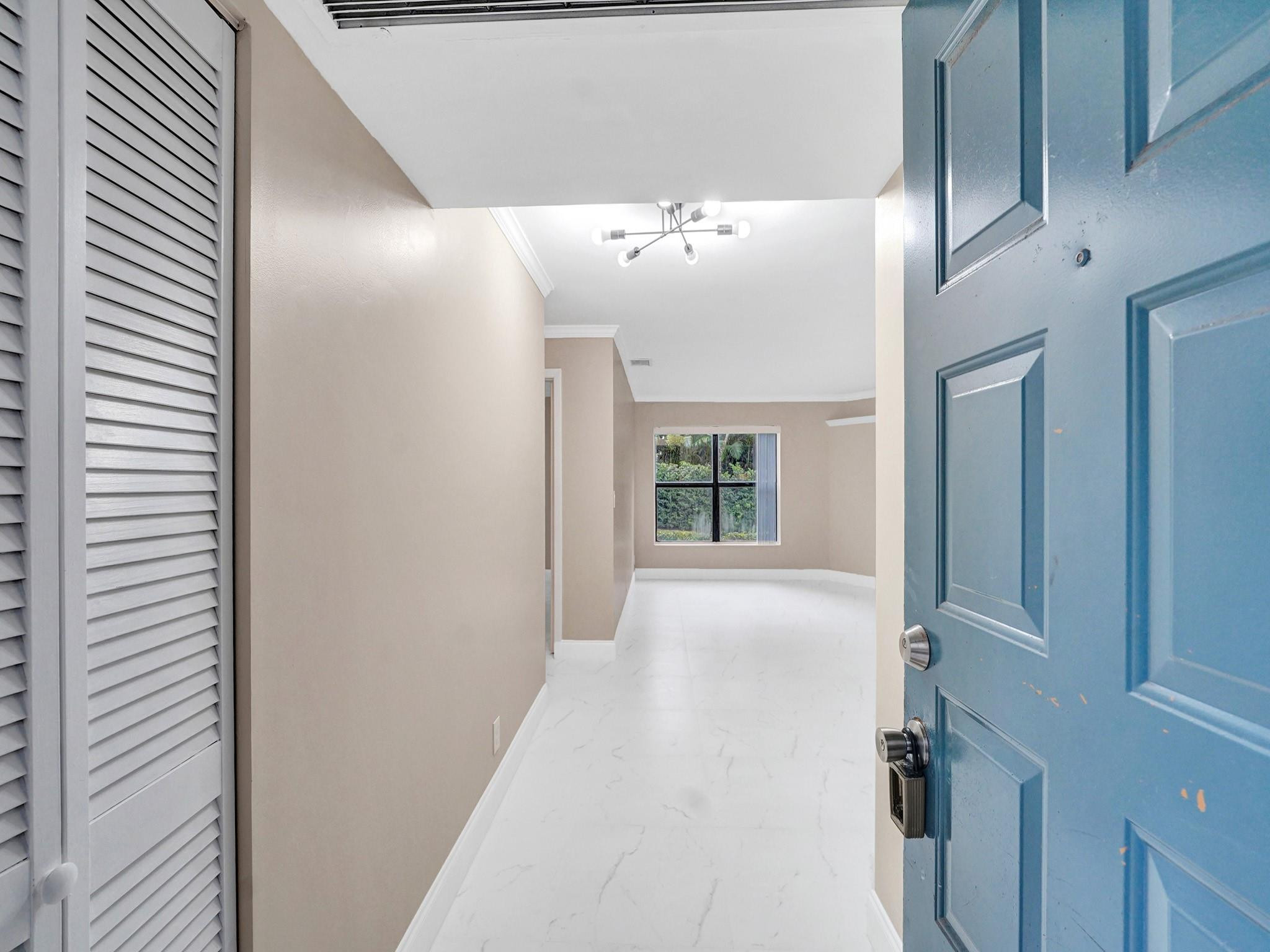 4694 NW 22nd St 4244