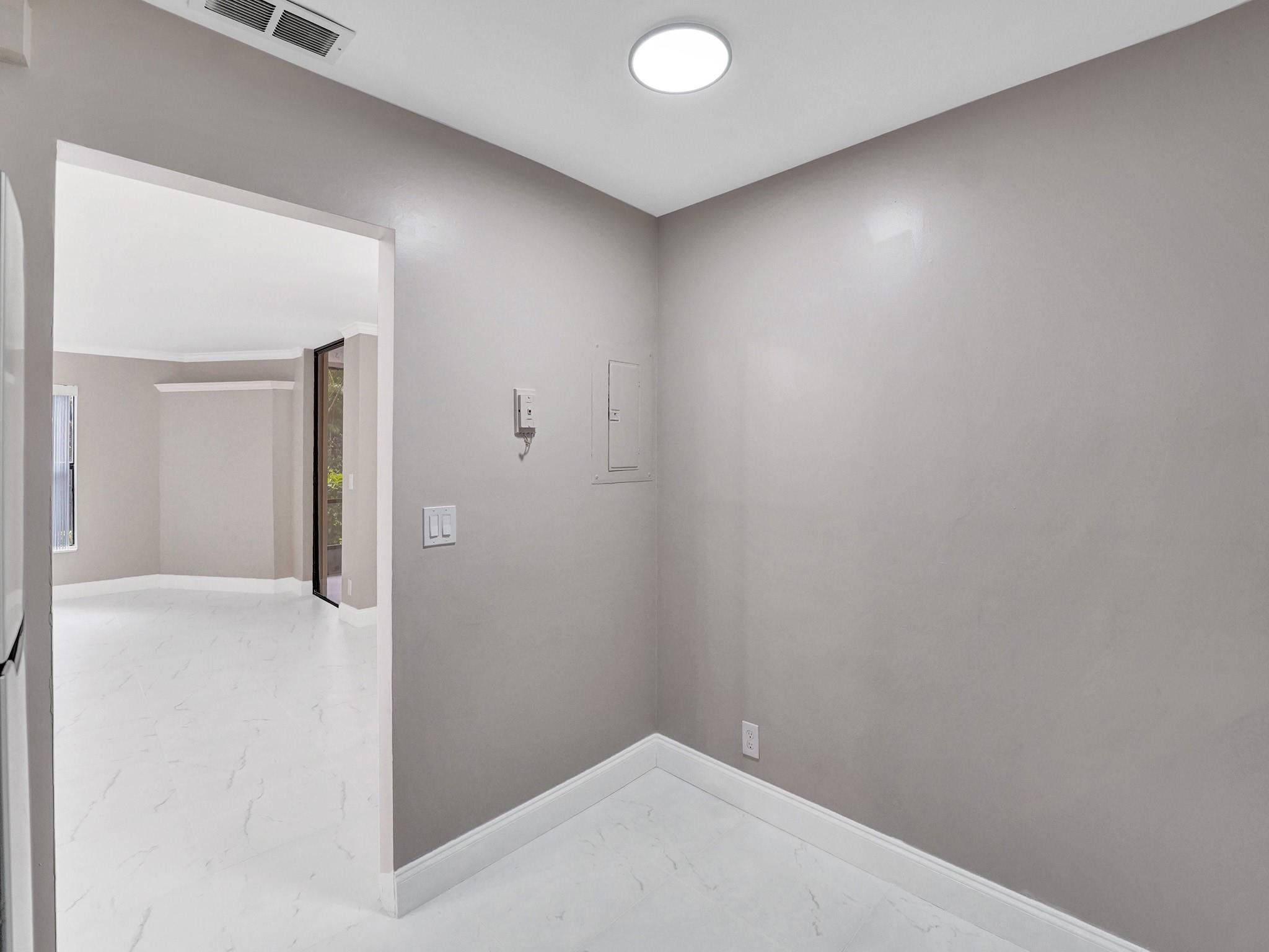 4694 NW 22nd St 4244