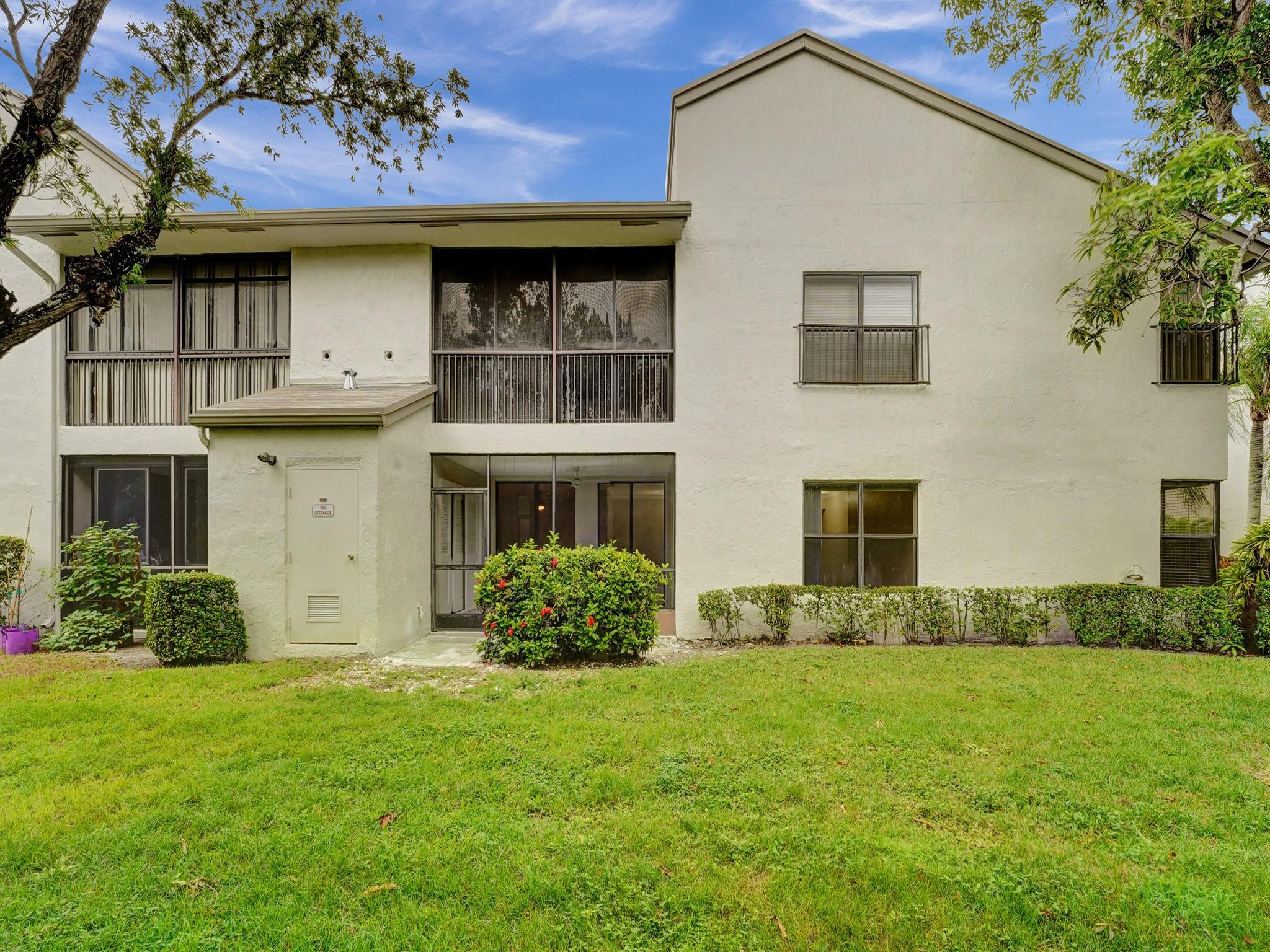 4694 NW 22nd St 4244