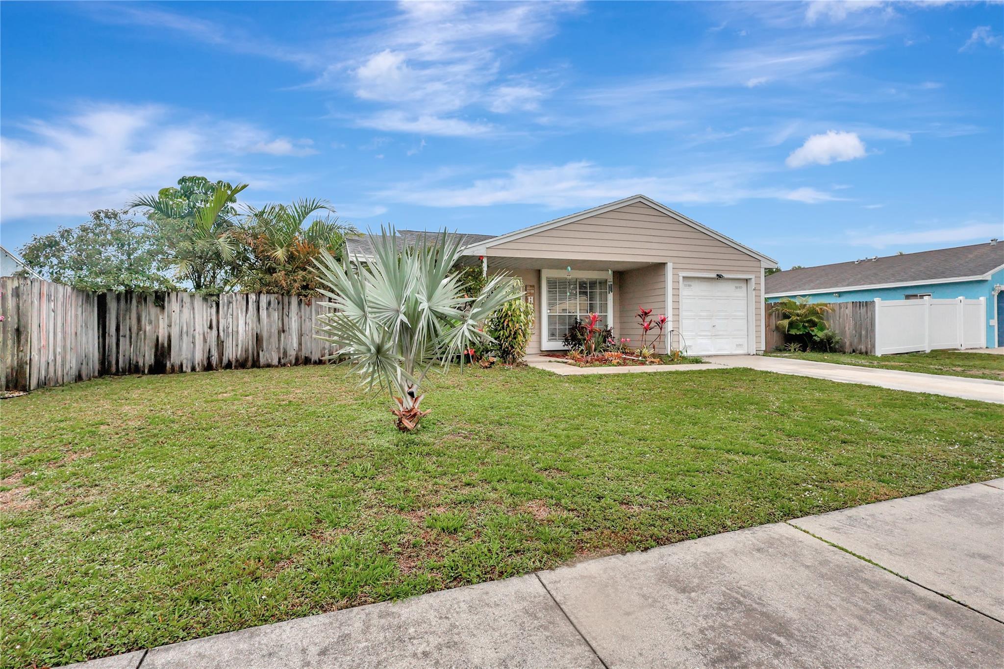 10579 Bobbie Ln