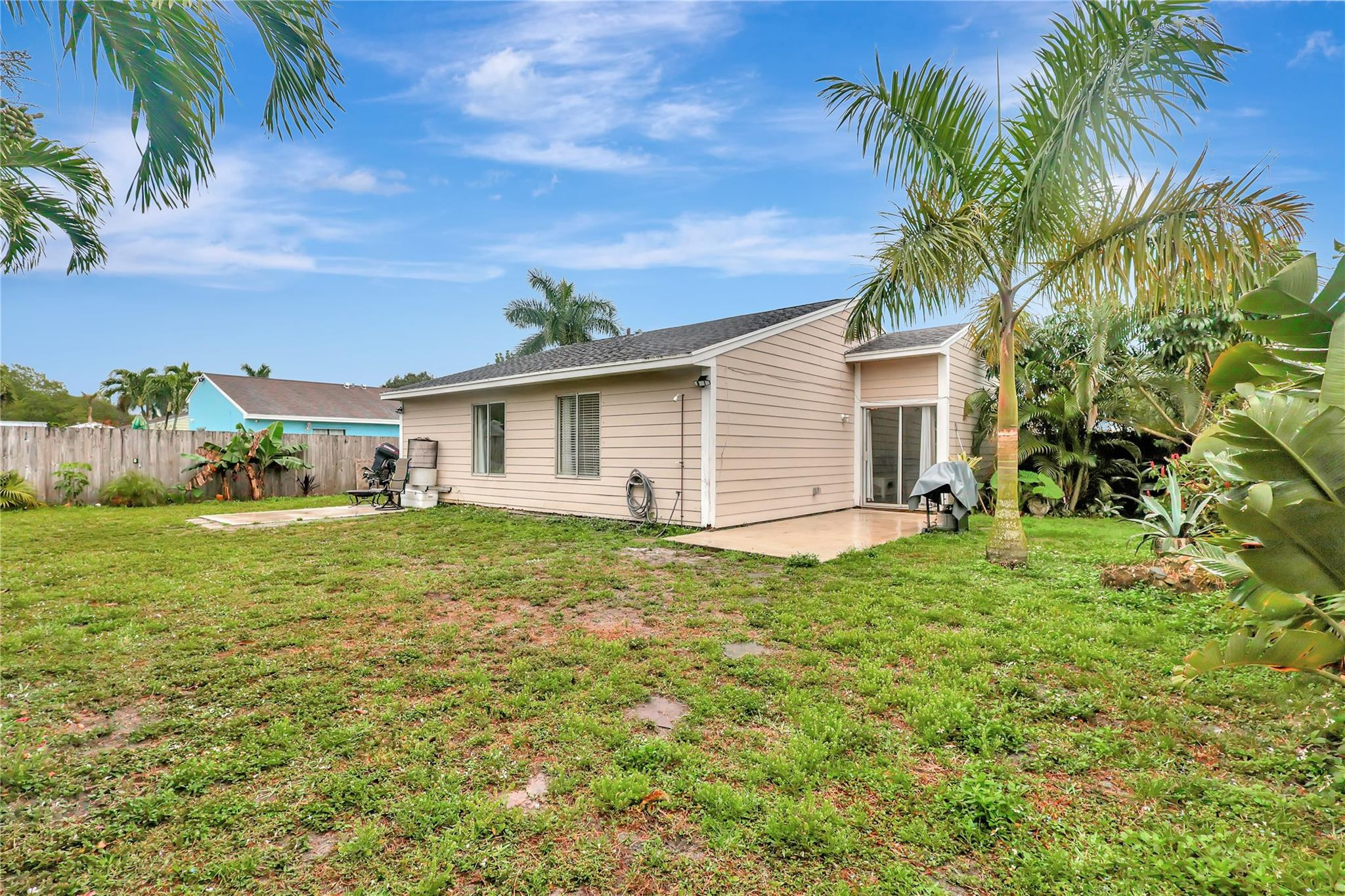 10579 Bobbie Ln