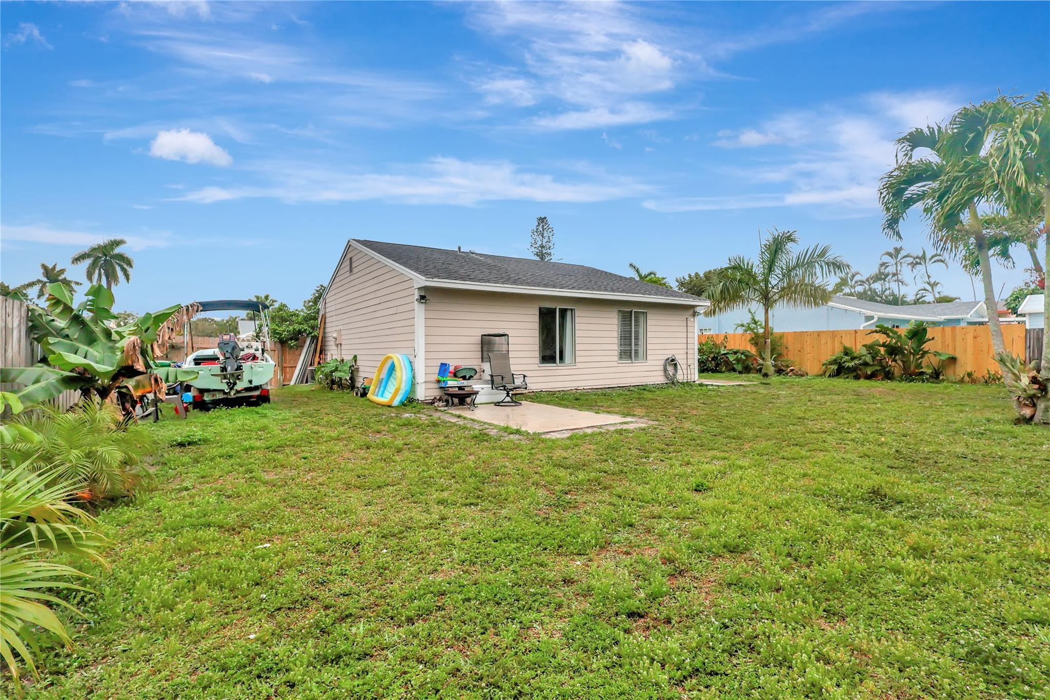 10579 Bobbie Ln