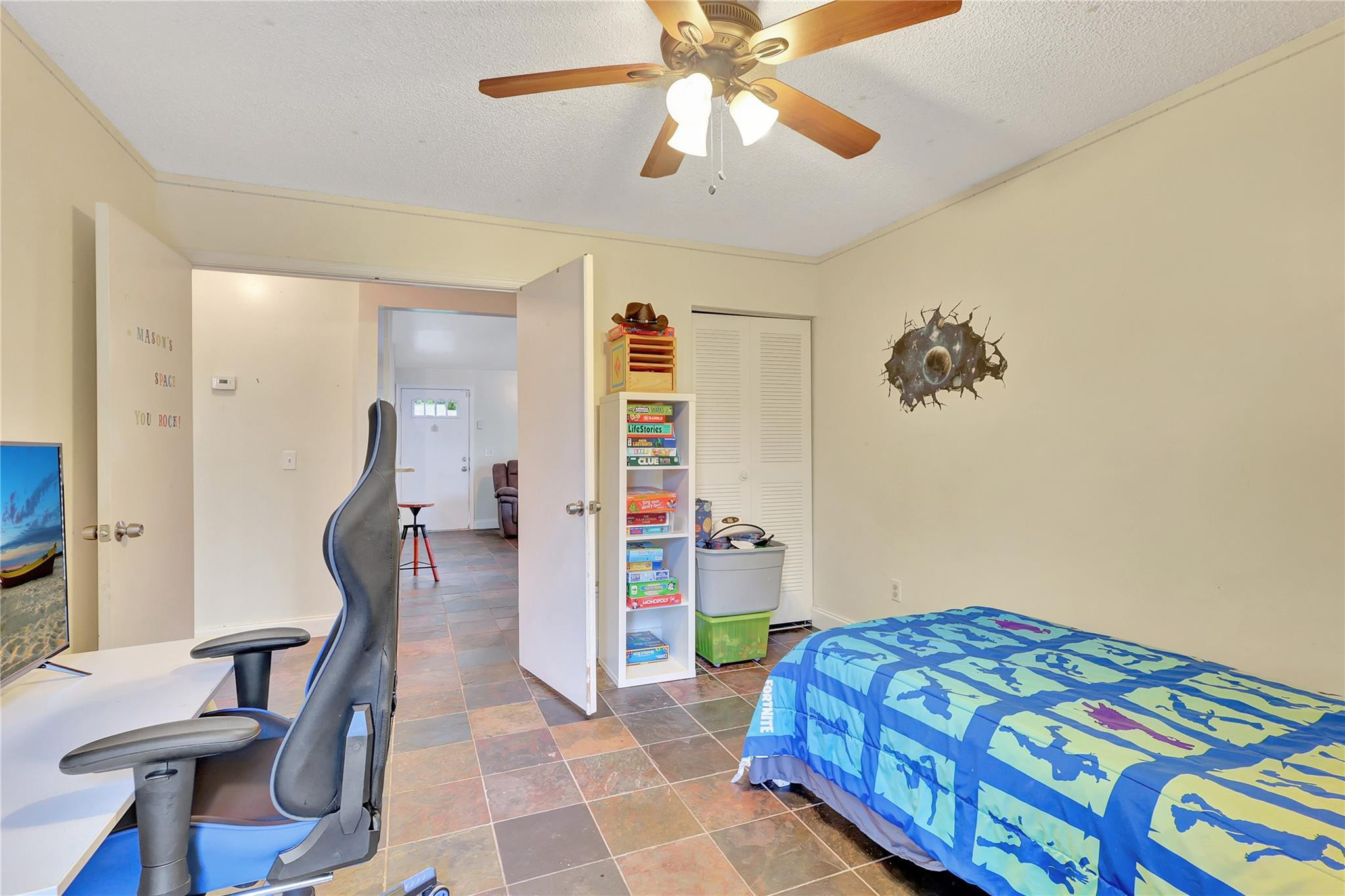 10579 Bobbie Ln