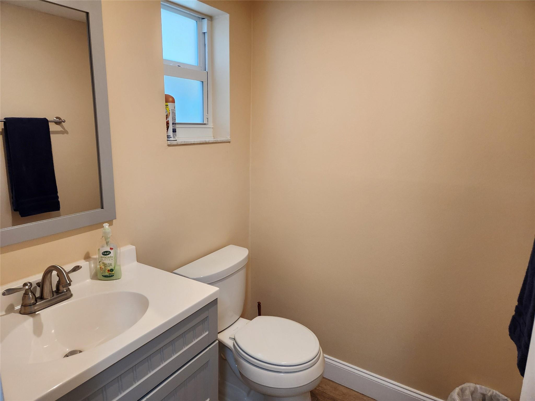 2761 N Pine Island Rd 101