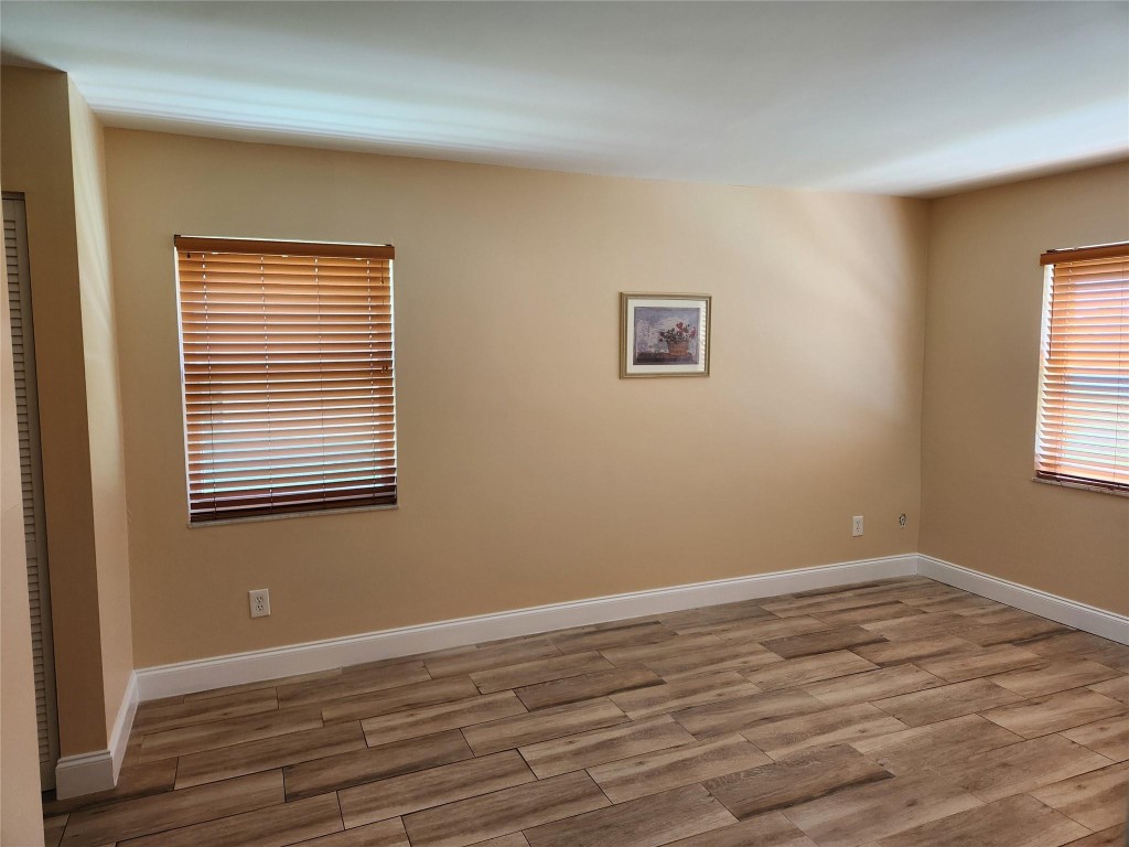 2761 N Pine Island Rd 101