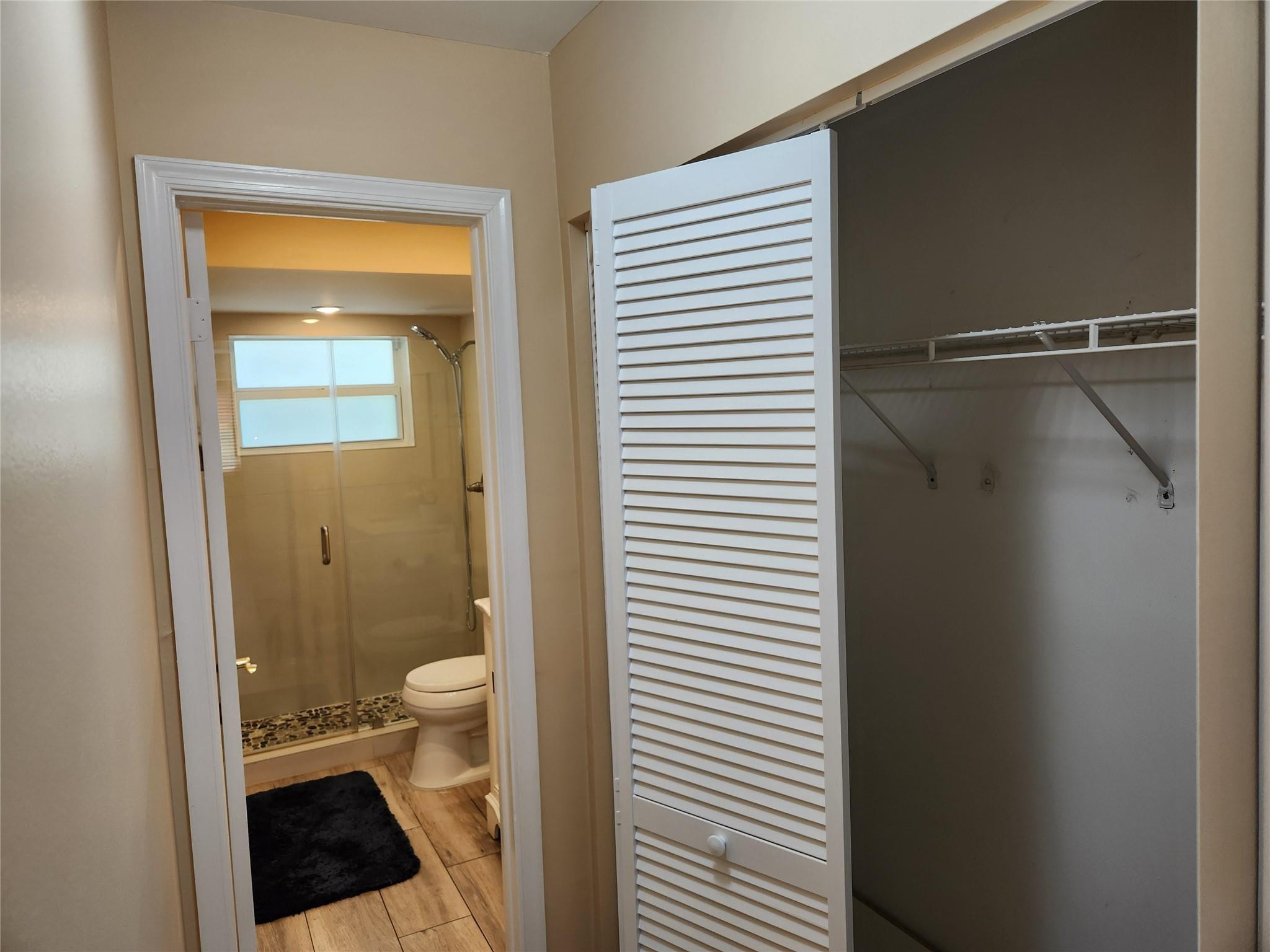 2761 N Pine Island Rd 101