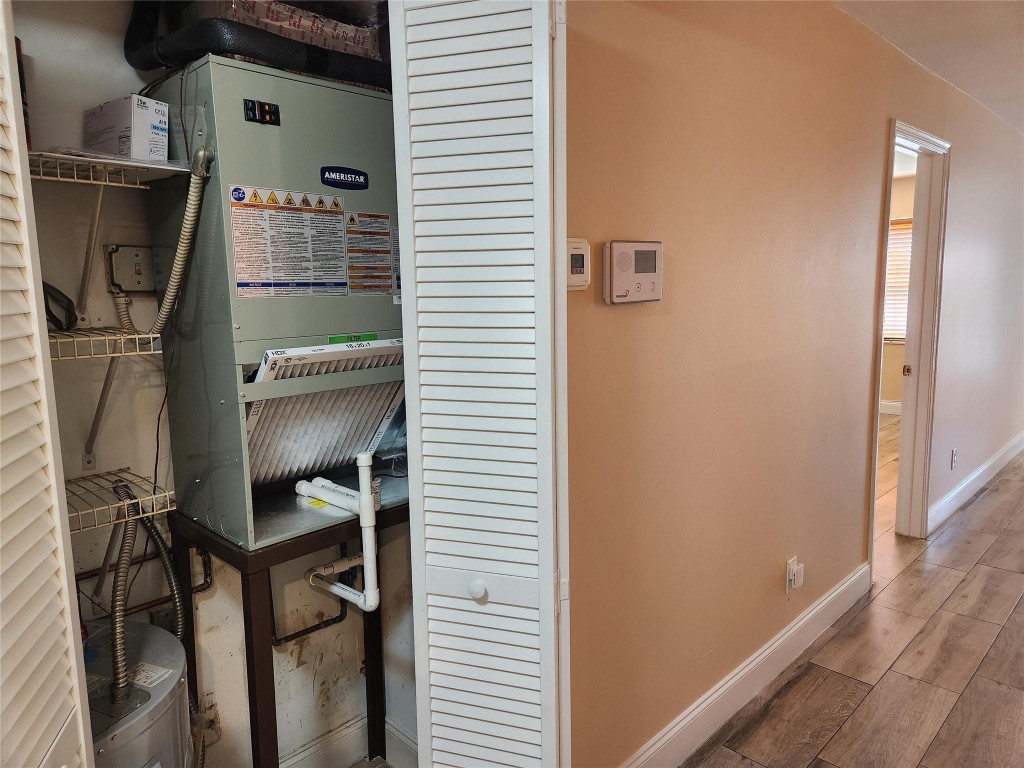 2761 N Pine Island Rd 101