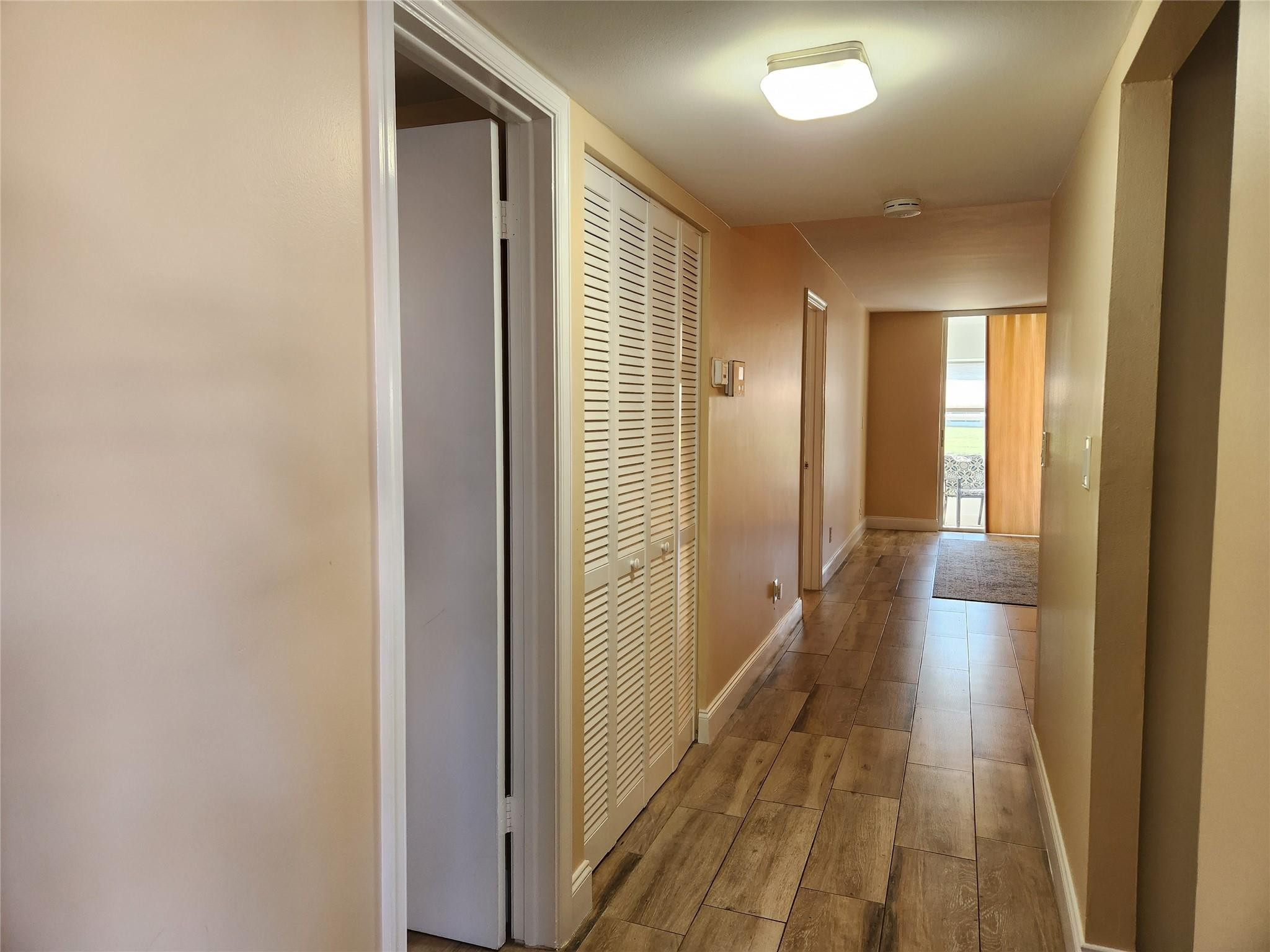 2761 N Pine Island Rd 101