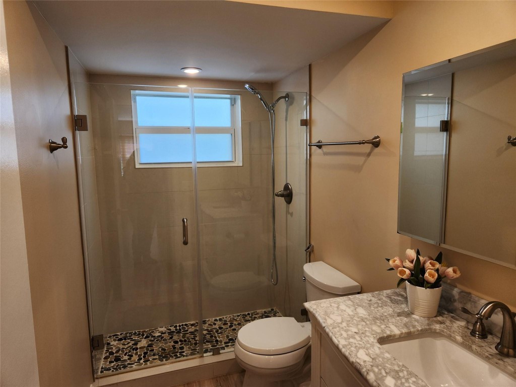 2761 N Pine Island Rd 101