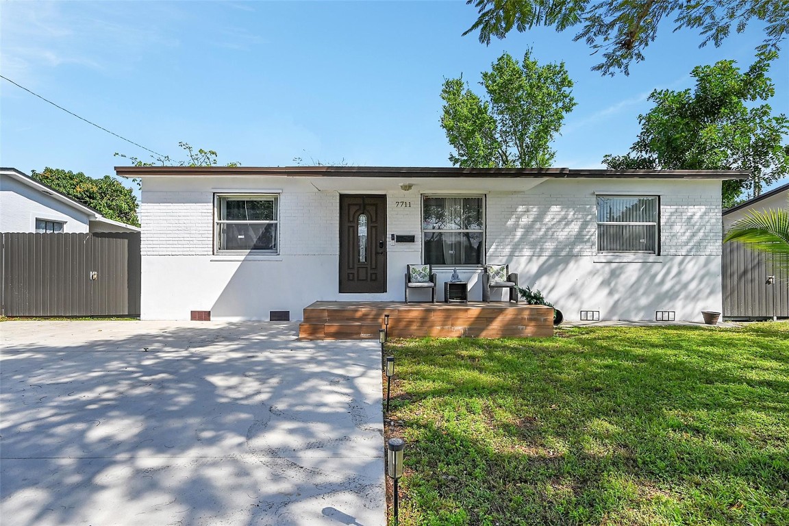 7711 Hope St