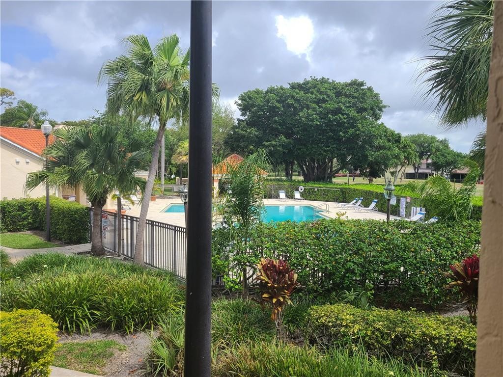 3470 N Pinewalk Dr 227