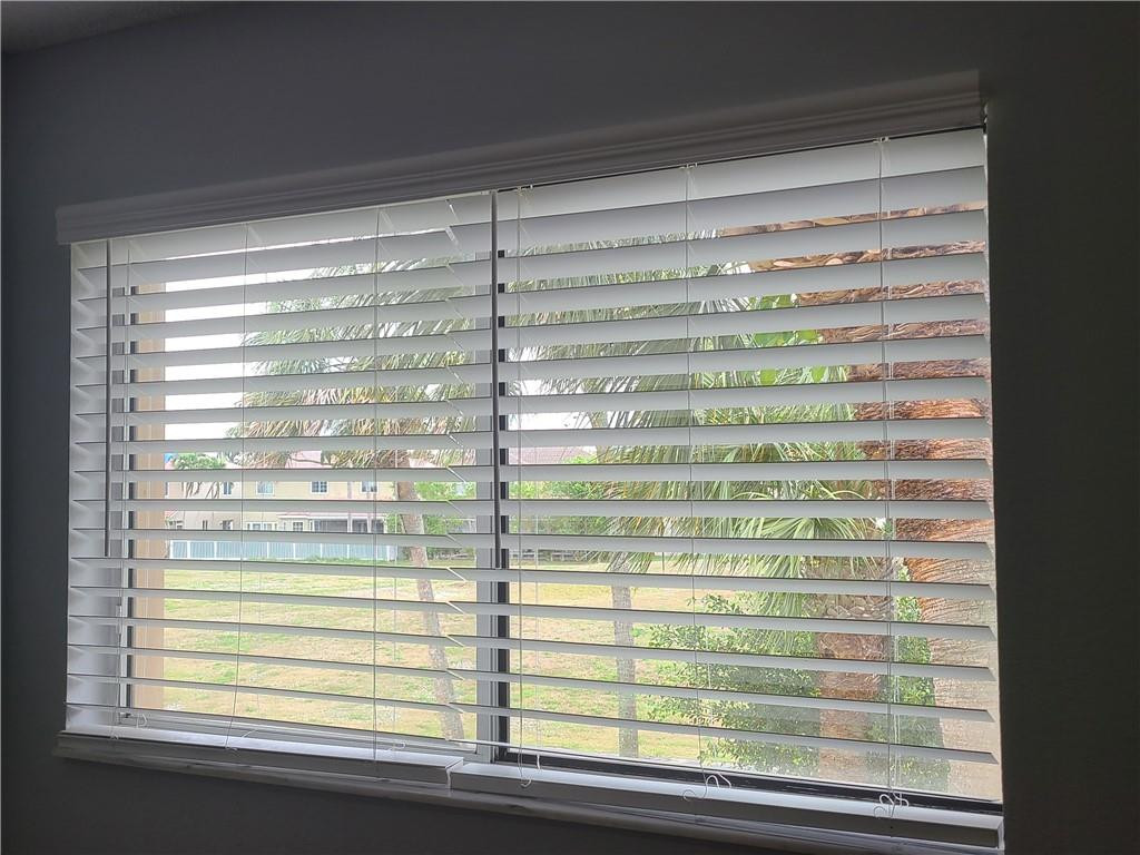 3470 N Pinewalk Dr 227