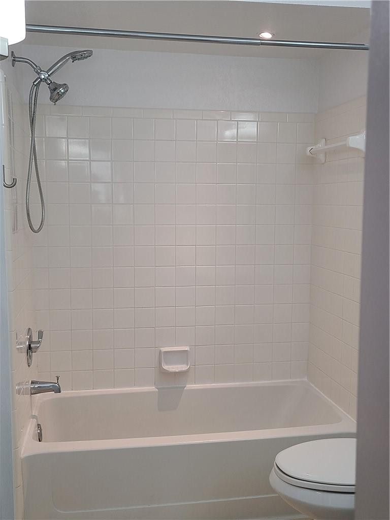 3470 N Pinewalk Dr 227