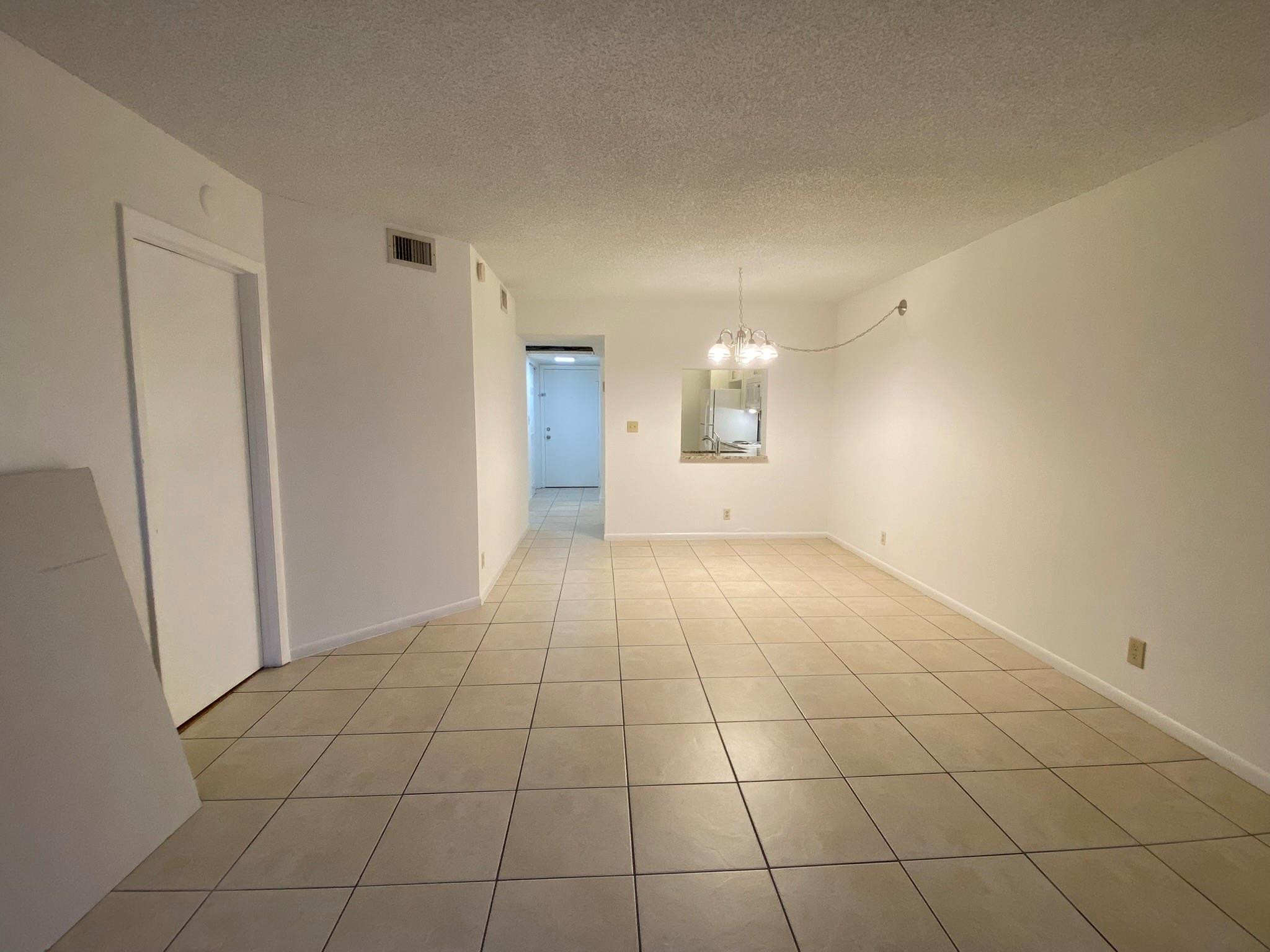 9000 NW 28TH DR 1-206