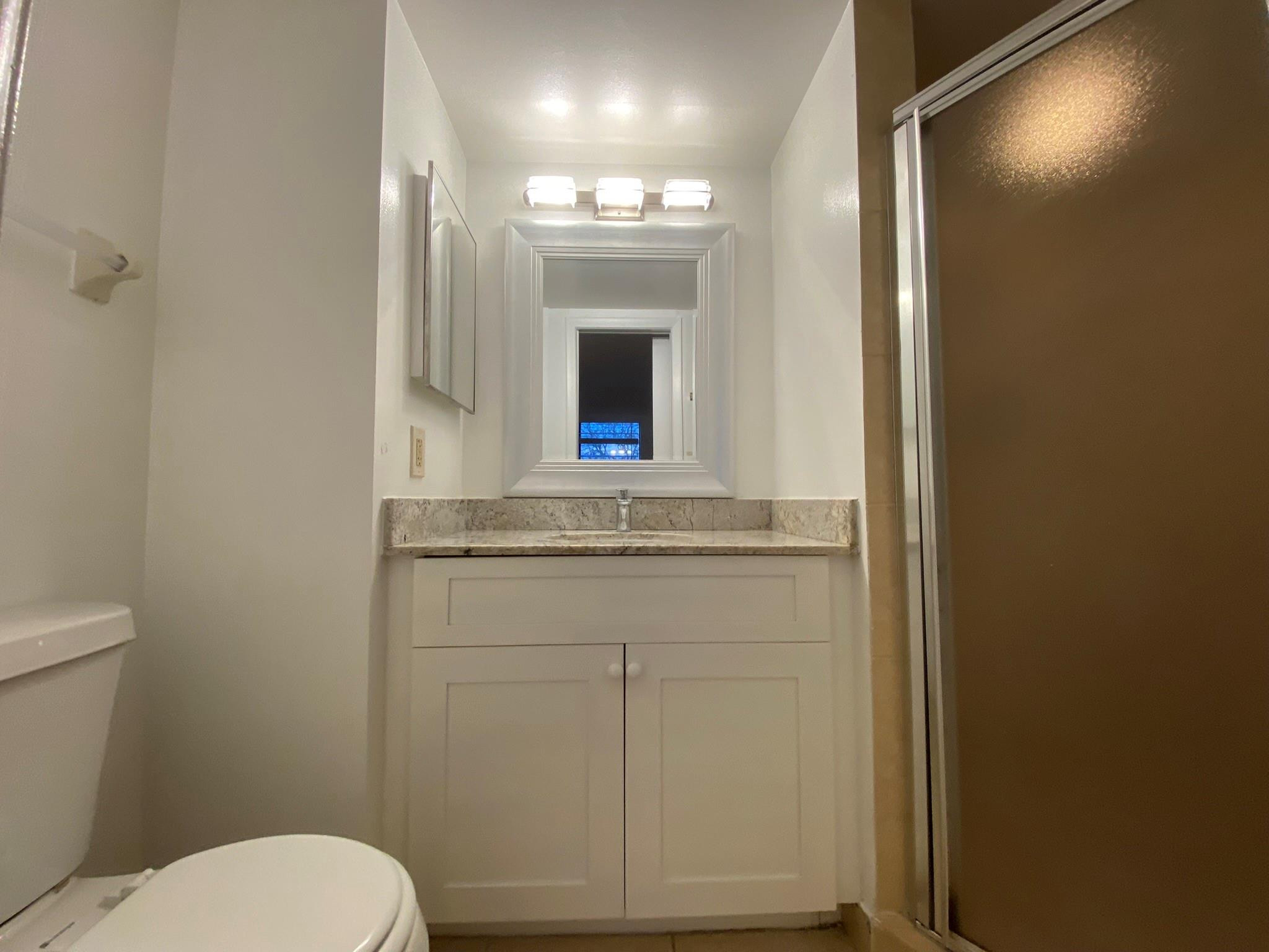 9000 NW 28TH DR 1-206