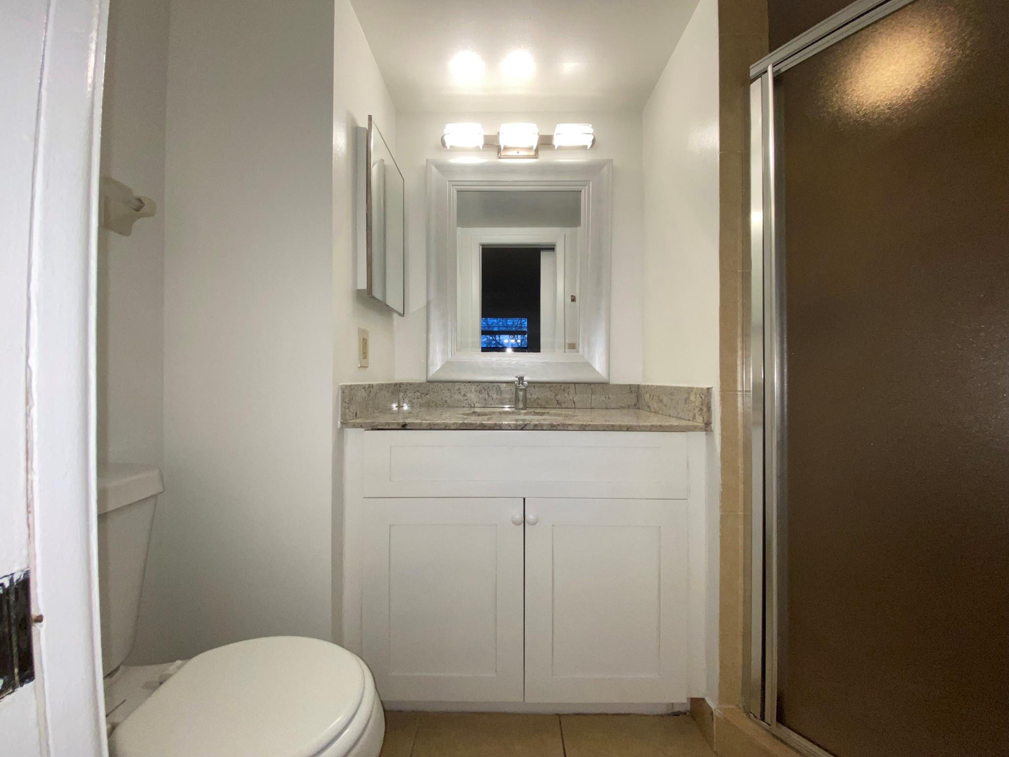 9000 NW 28TH DR 1-206