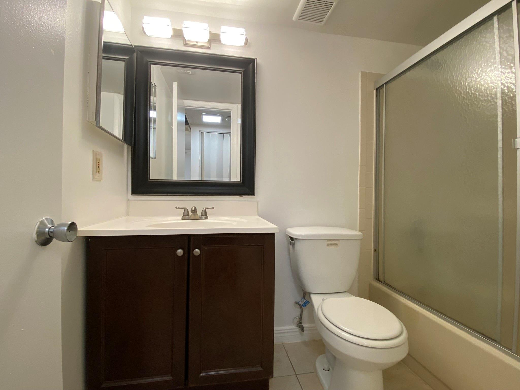 9000 NW 28TH DR 1-206