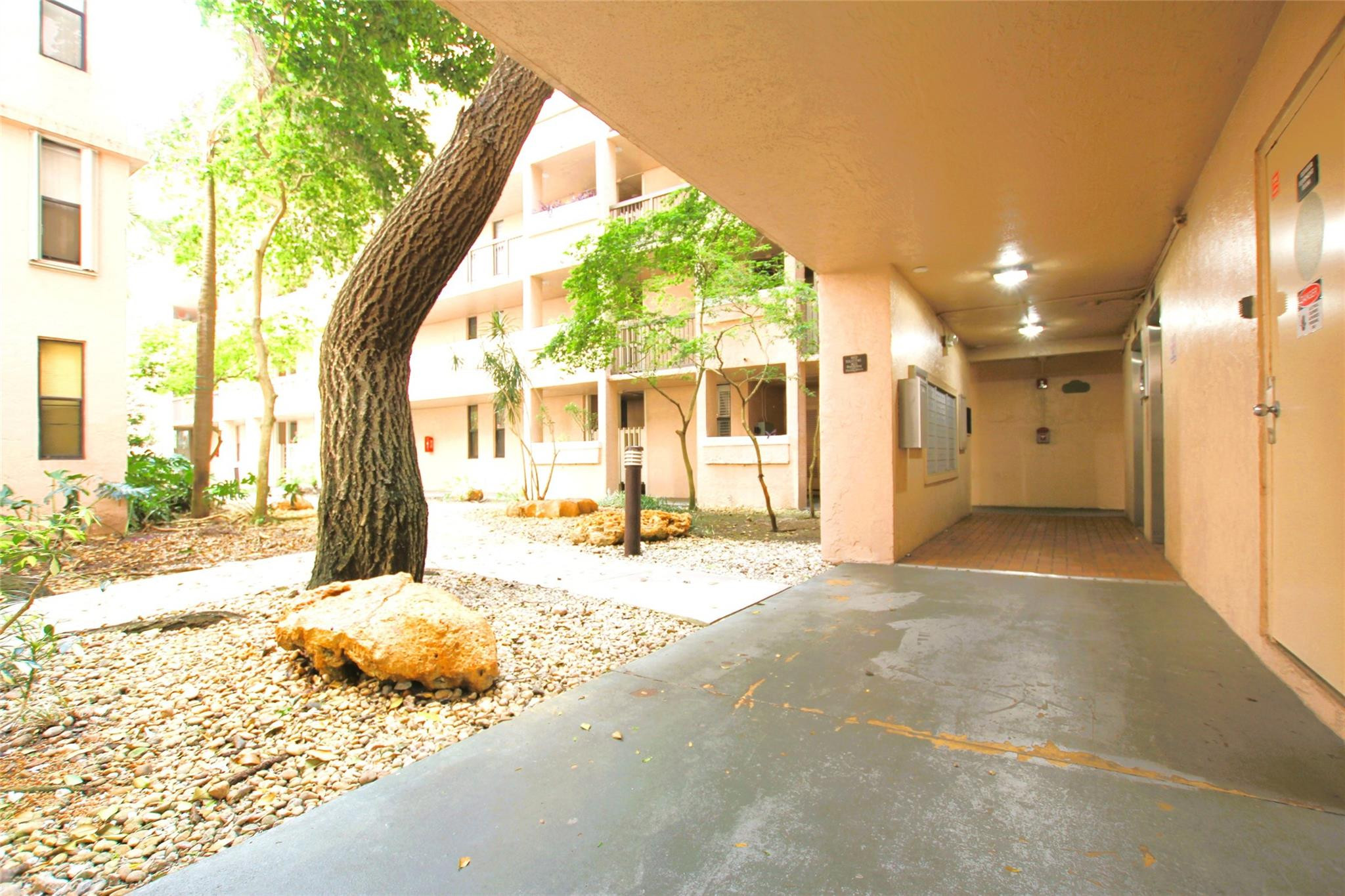 6800 Cypress Rd 507