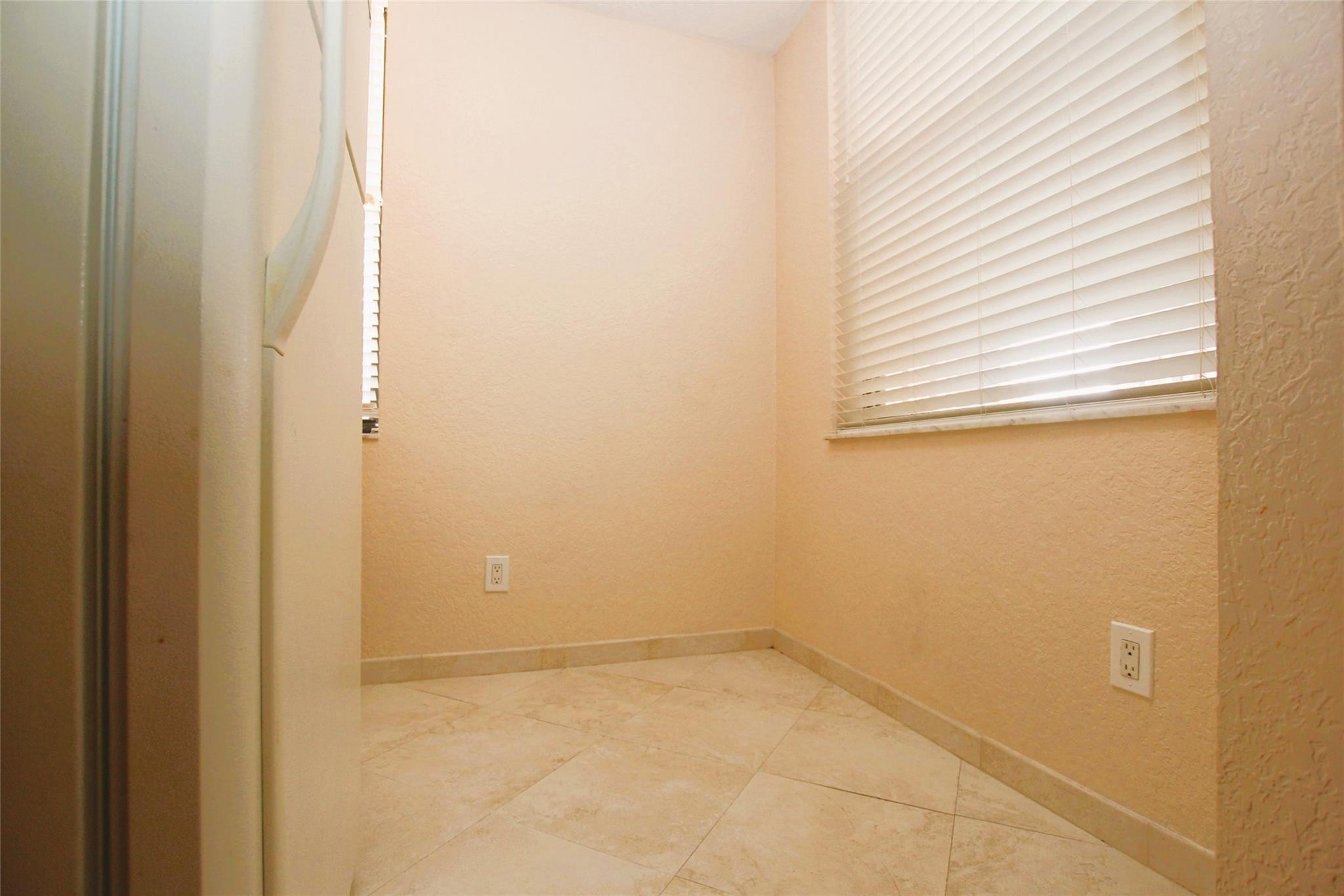 6800 Cypress Rd 507
