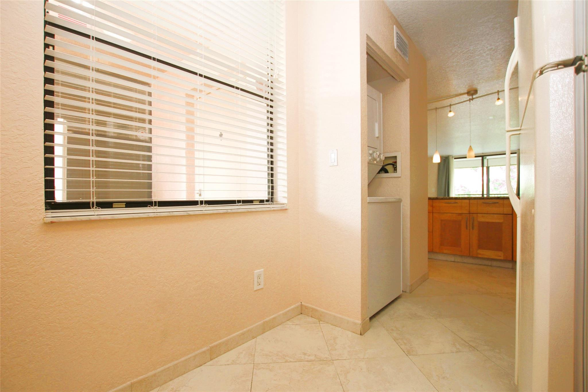 6800 Cypress Rd 507