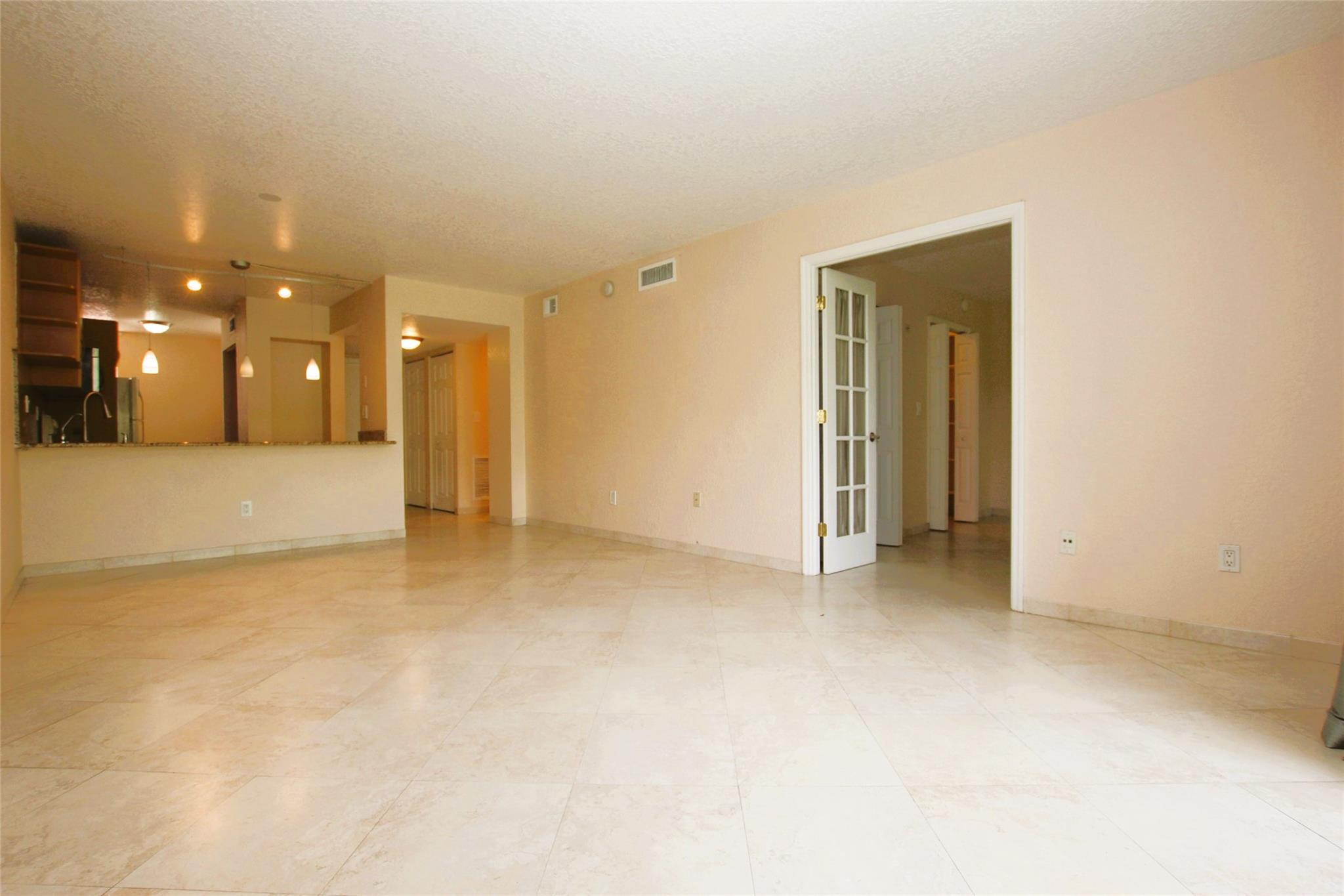 6800 Cypress Rd 507