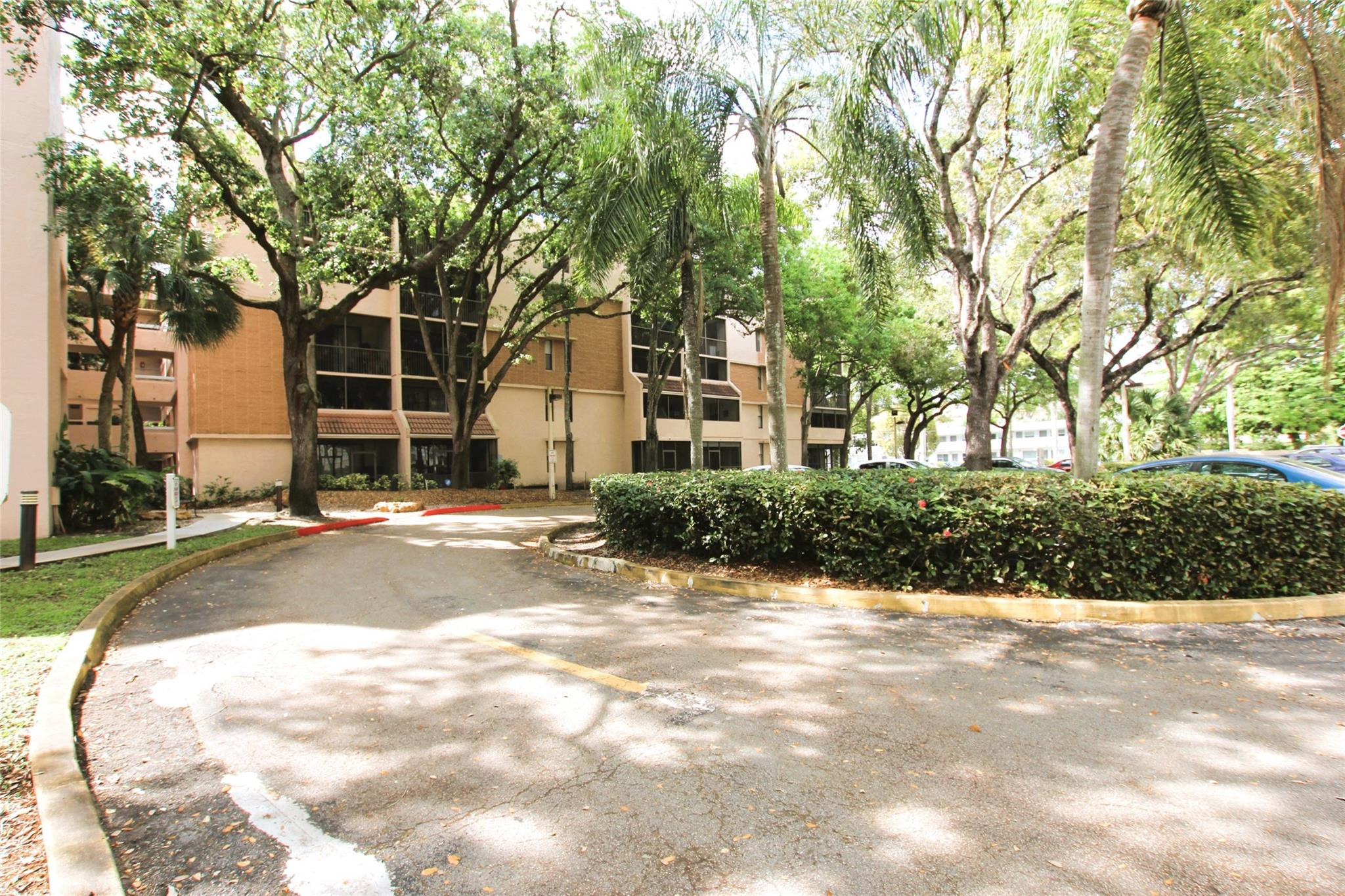 6800 Cypress Rd 507