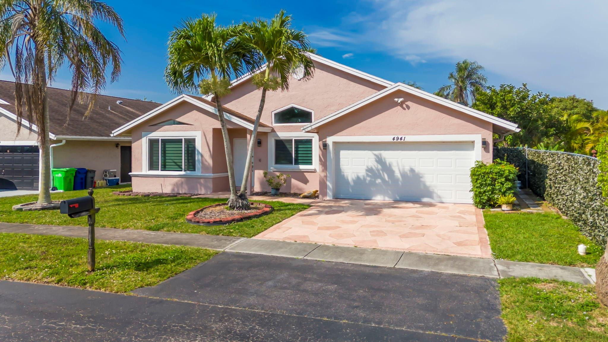 4941 NW 96TH TE