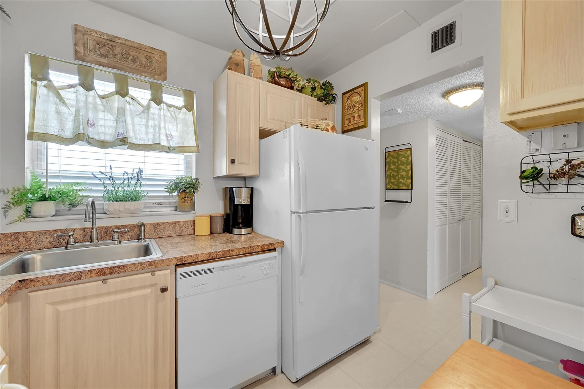 7502 NW 30th Pl 211