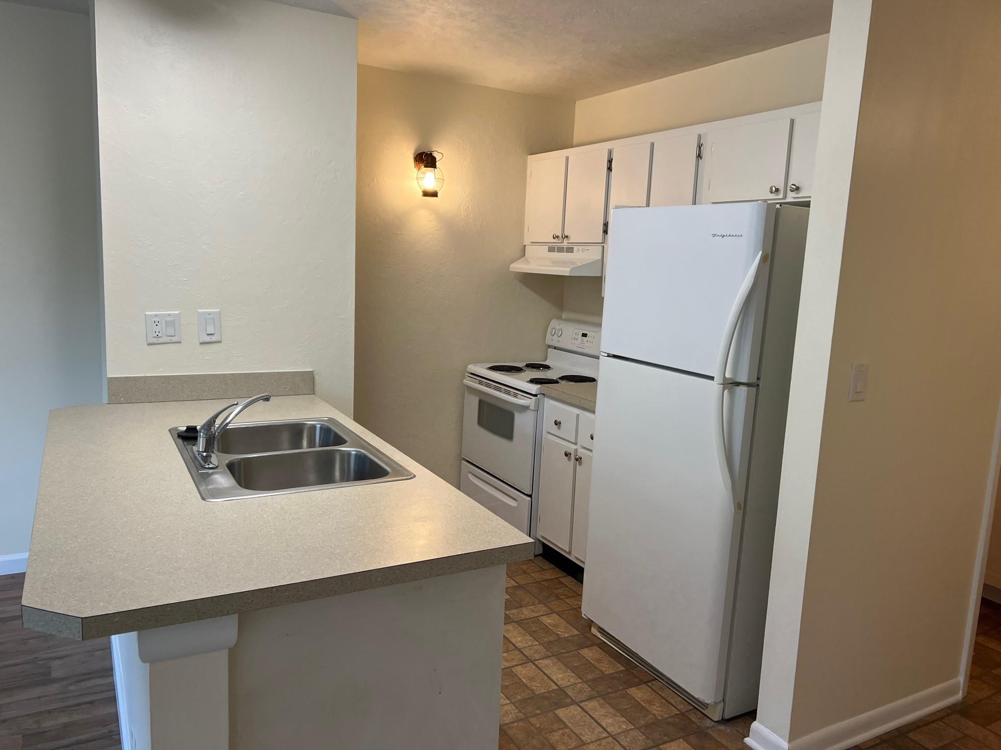 2771 RIVERSIDE DR 208