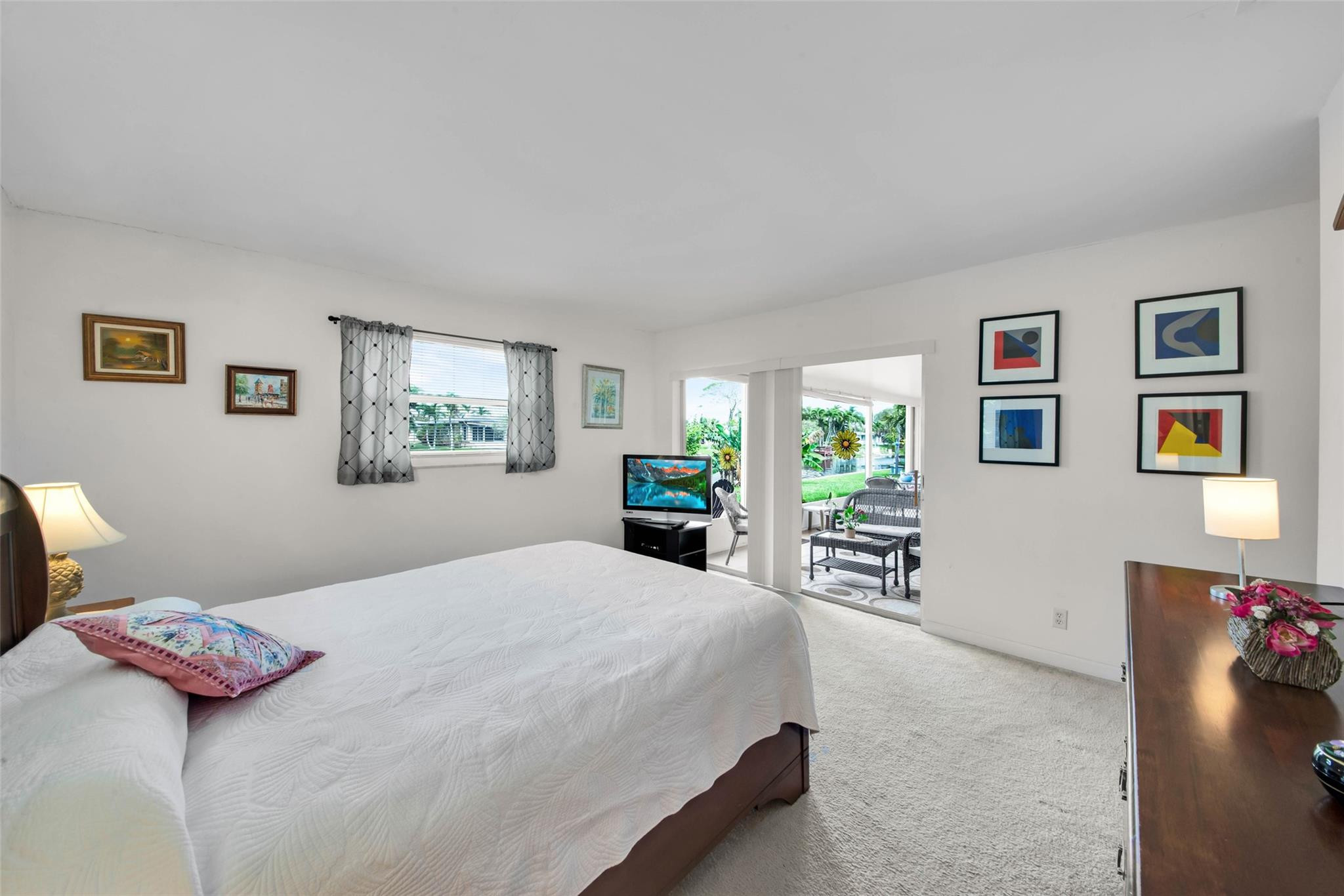 1605 NW 69th Ave