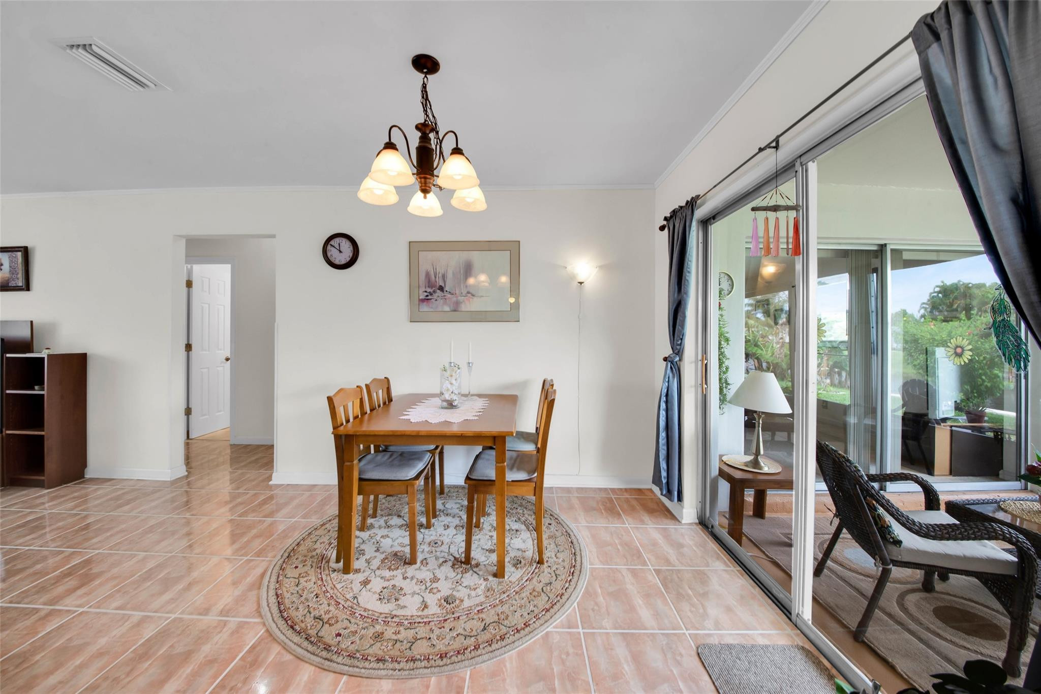 1605 NW 69th Ave