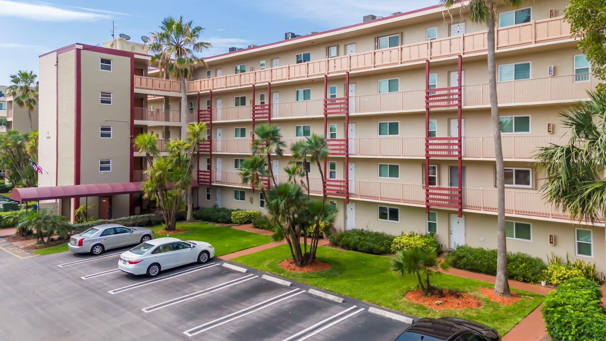 2106 S Cypress Bend Dr 206