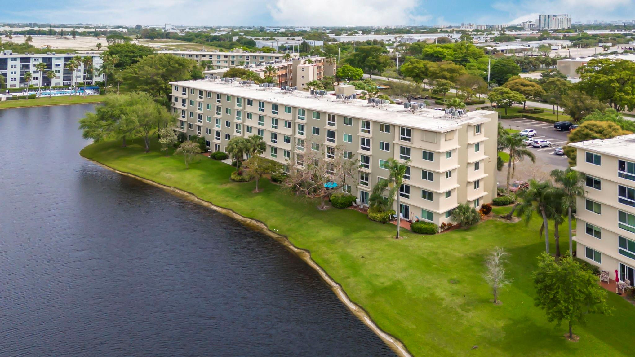 2106 S Cypress Bend Dr 206