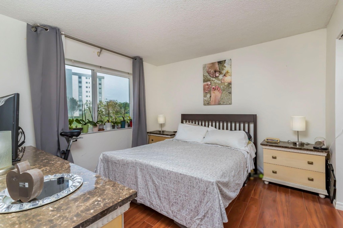 2106 S Cypress Bend Dr 206