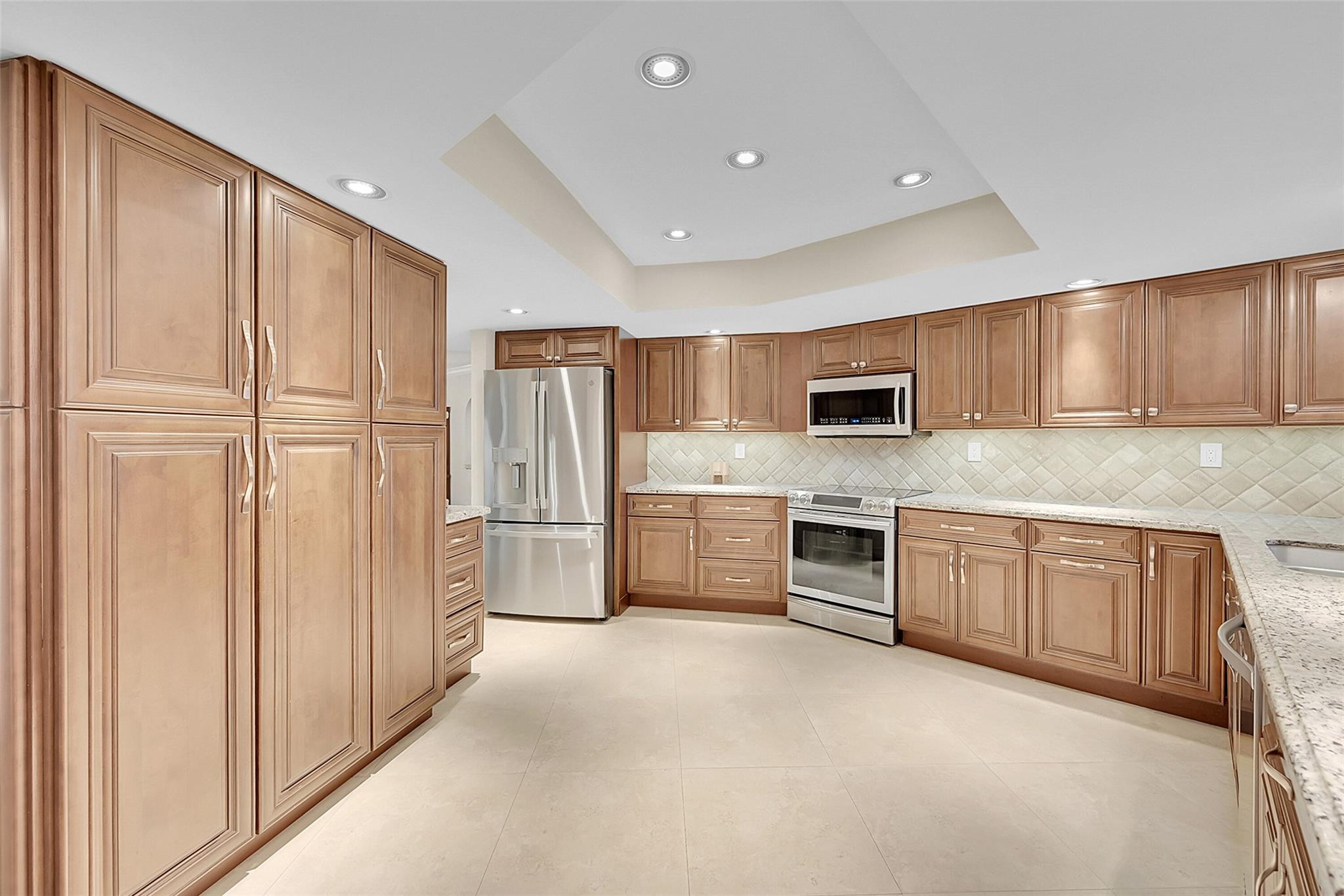11100 NW 33rd St