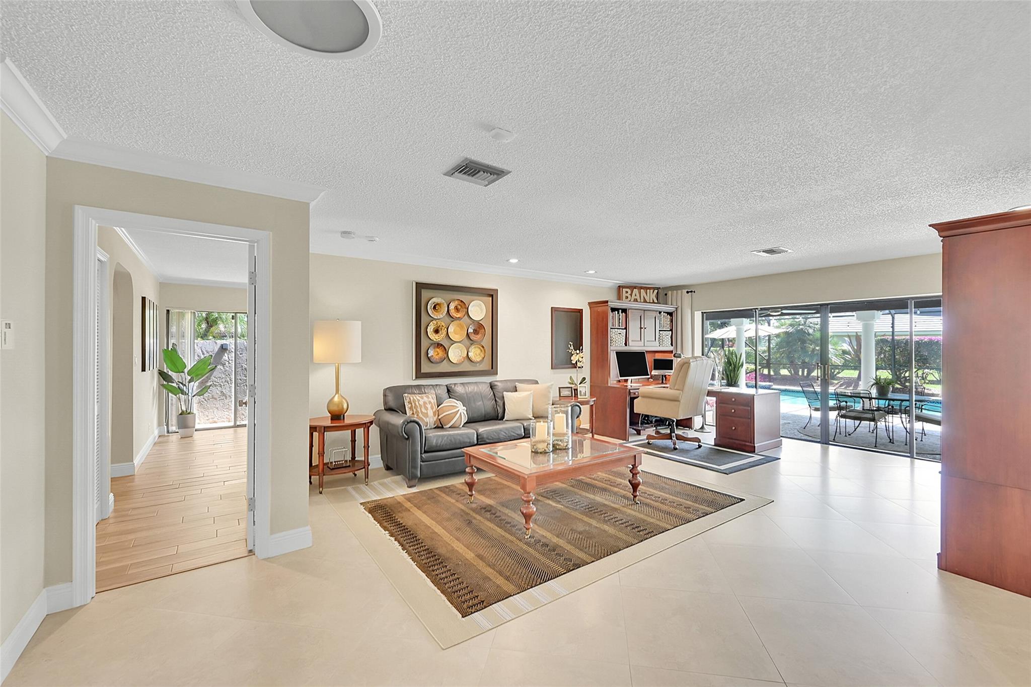 11100 NW 33rd St