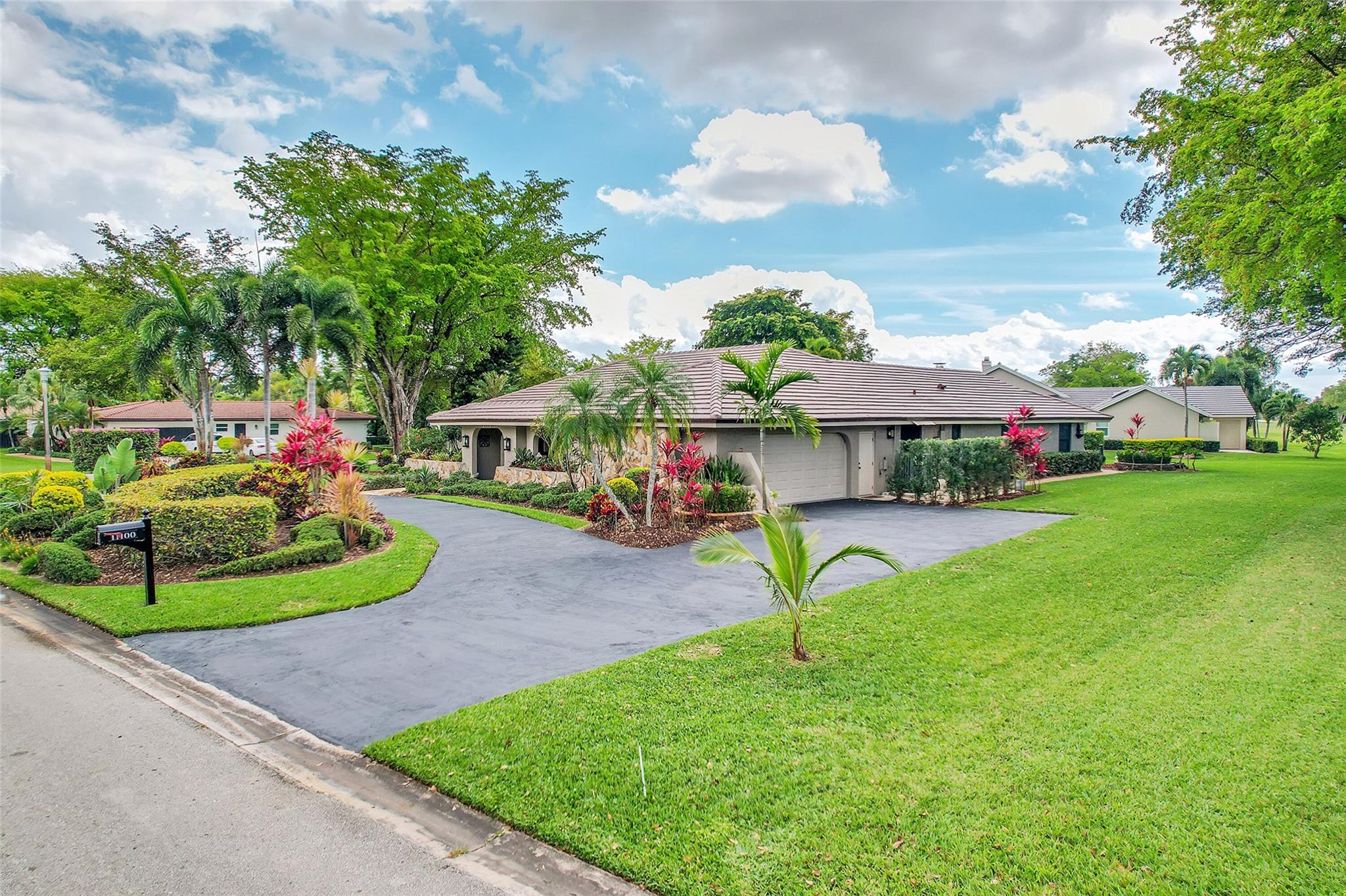 11100 NW 33rd St