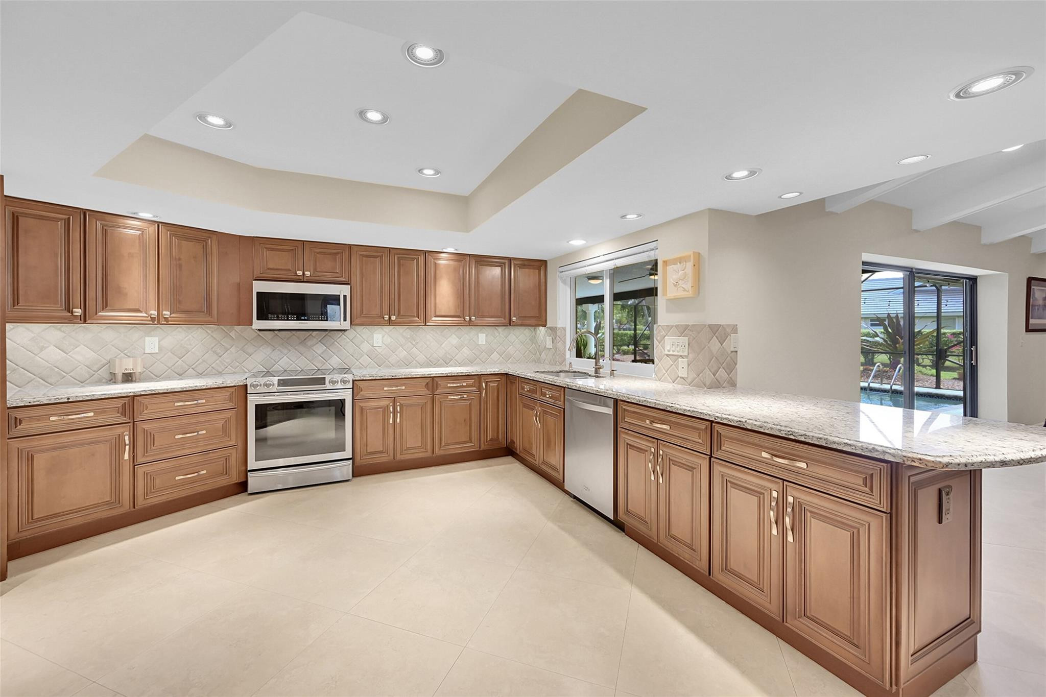 11100 NW 33rd St