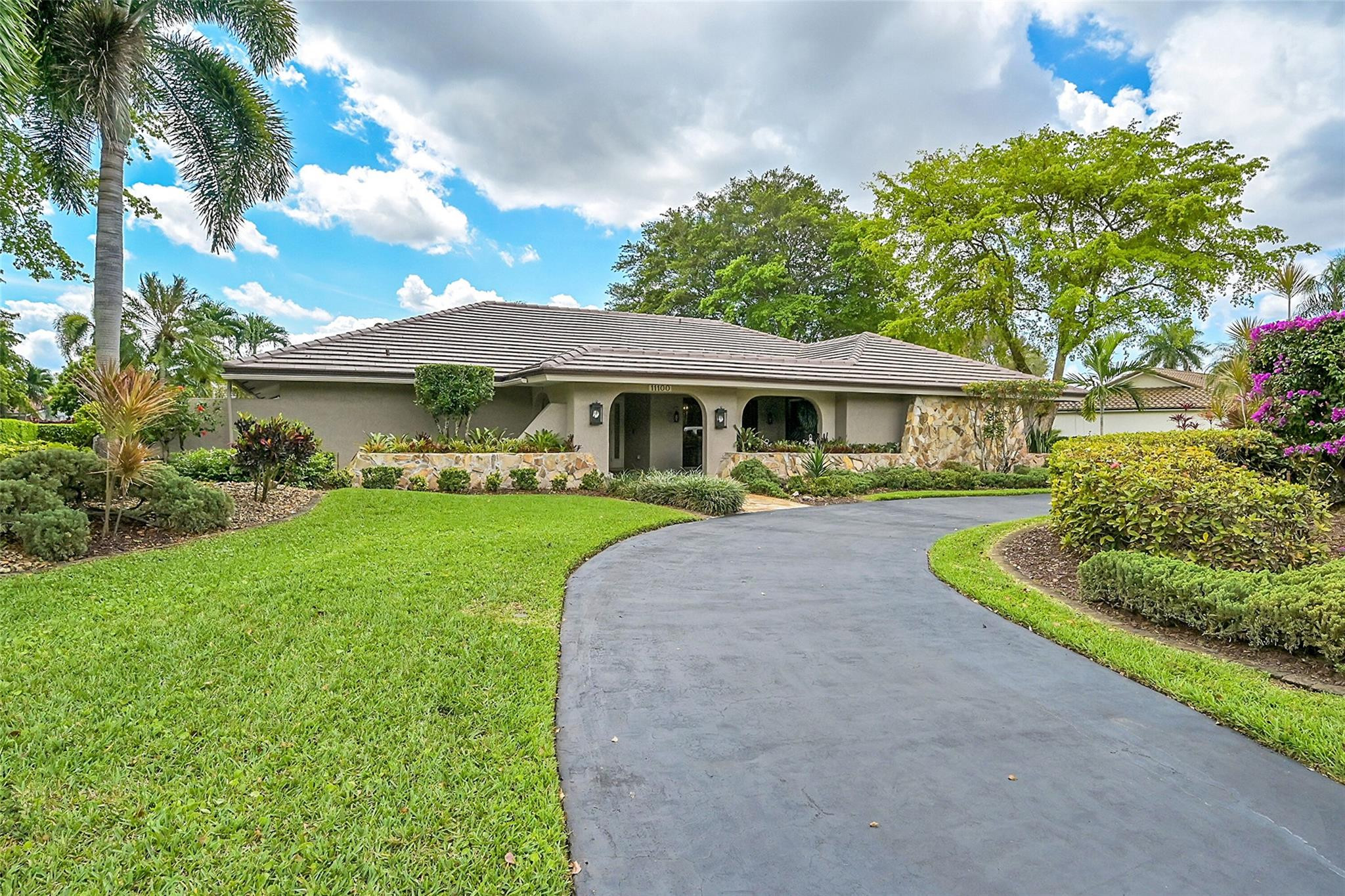 11100 NW 33rd St