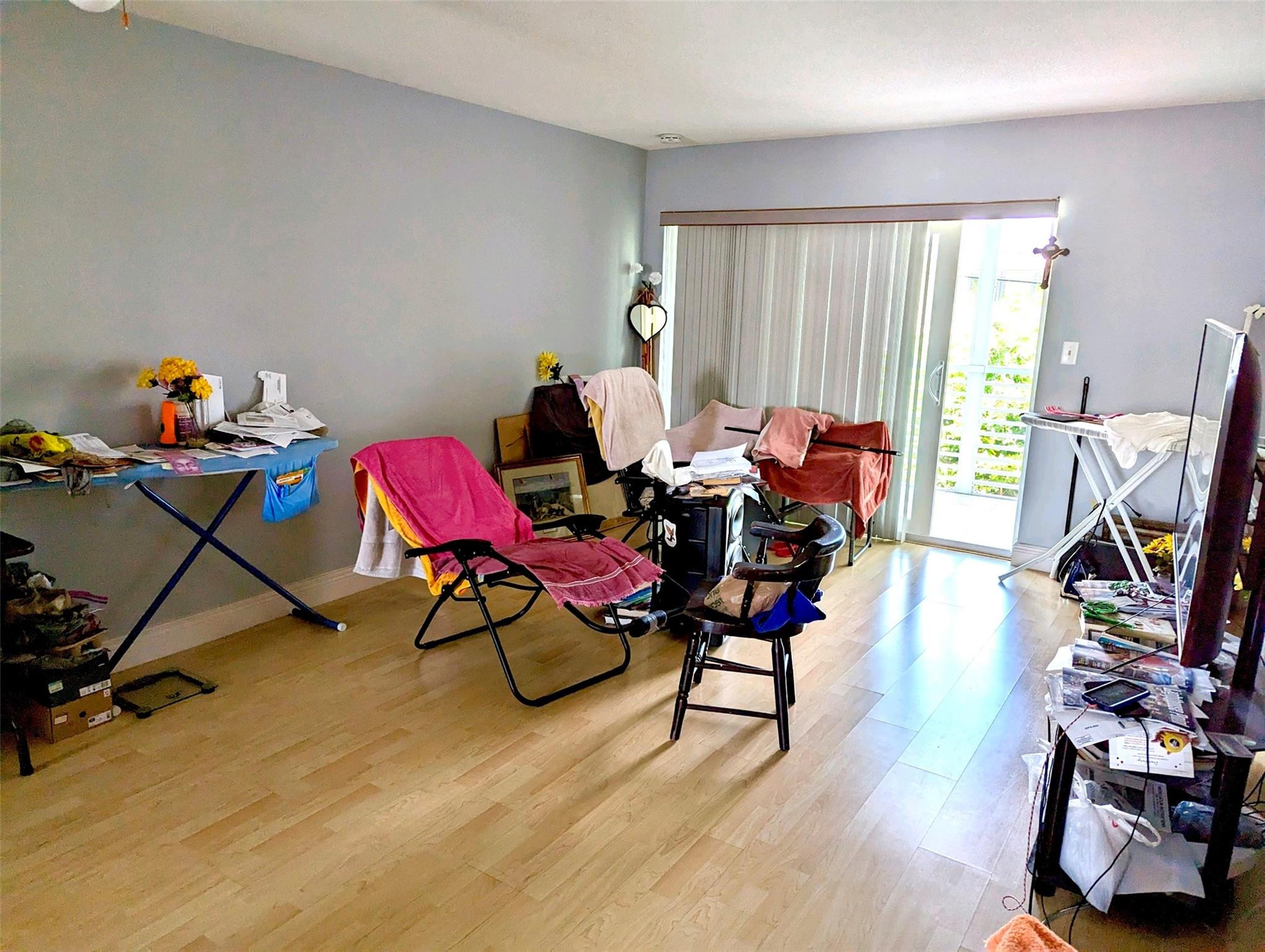 2115 NE 42nd Ct 208N