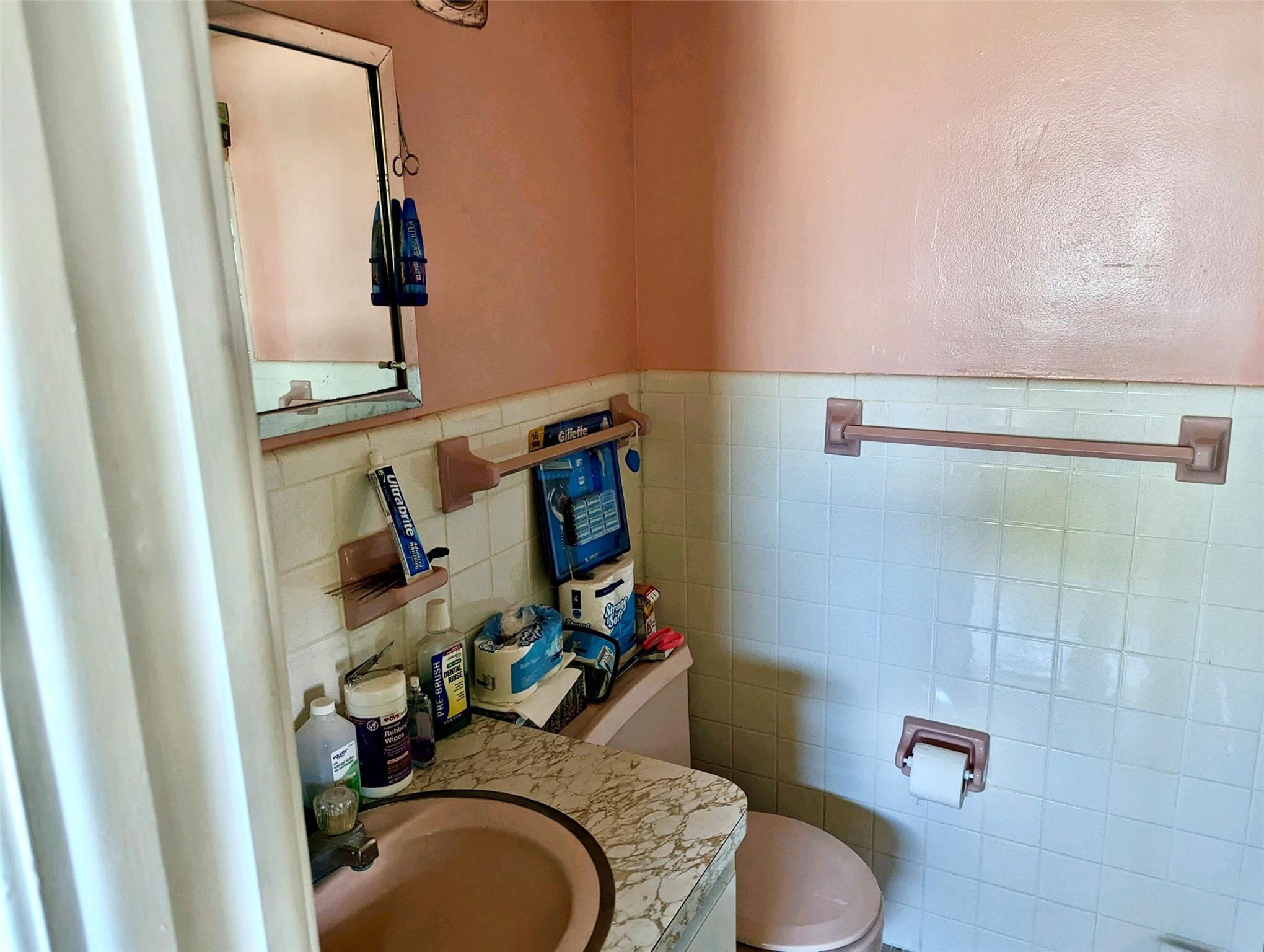 2115 NE 42nd Ct 208N