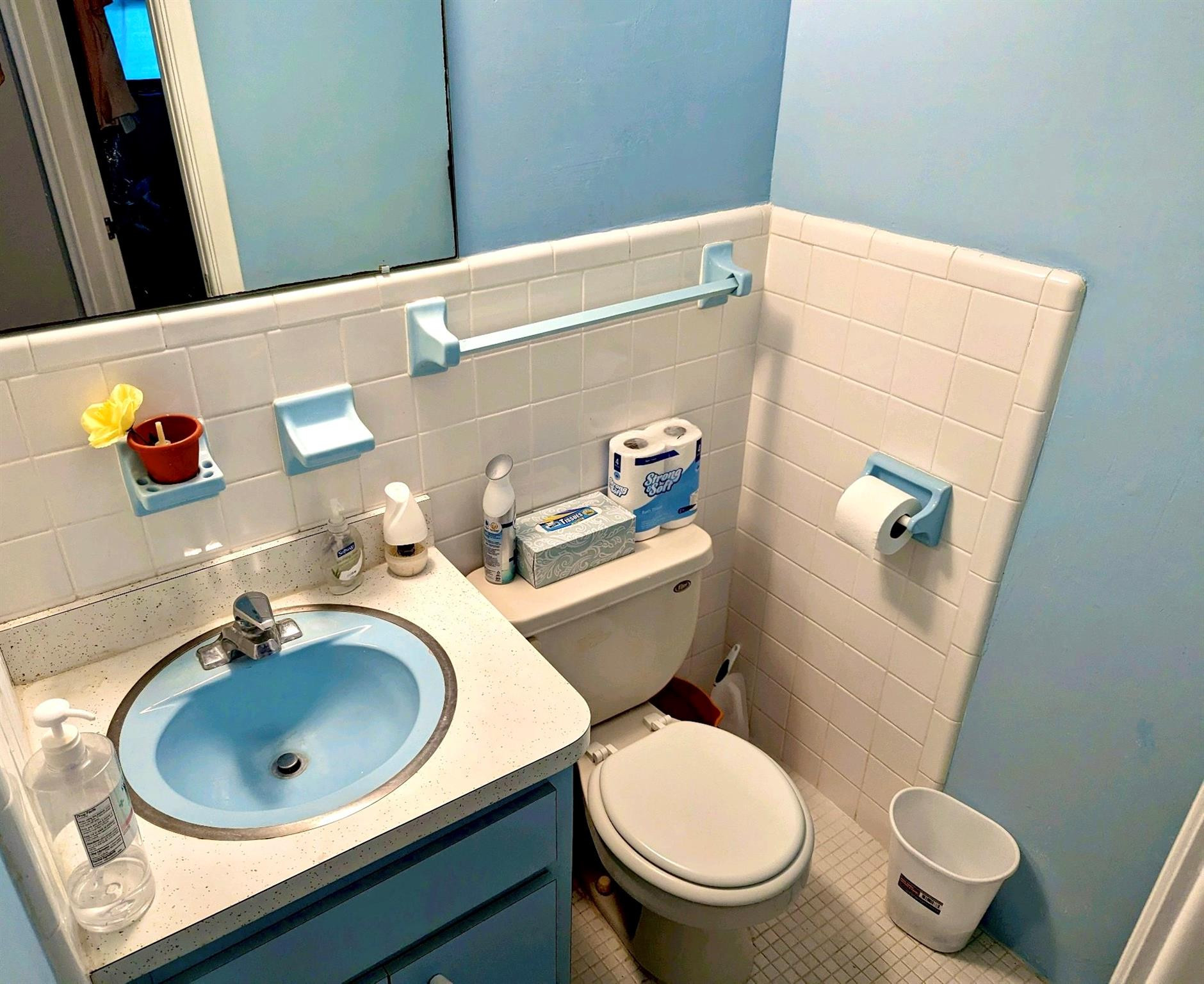 2115 NE 42nd Ct 208N