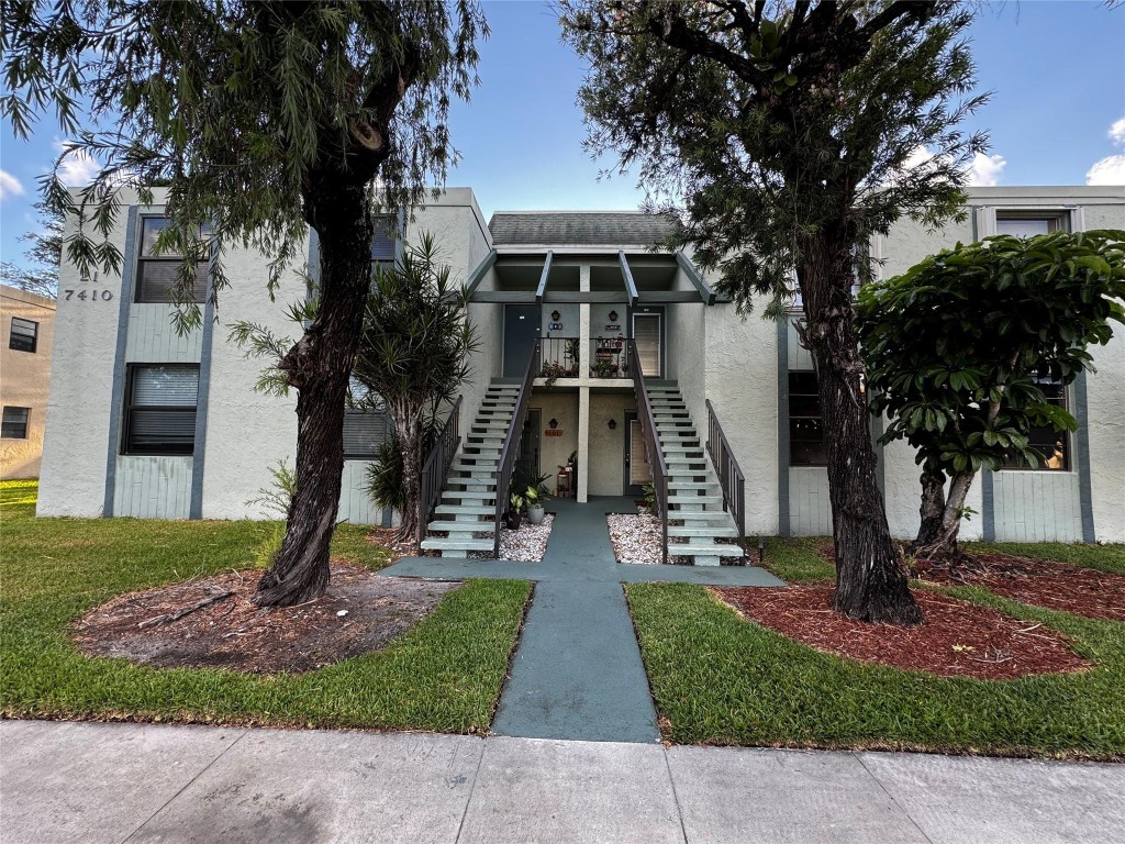 7410 NW 18th St 102
