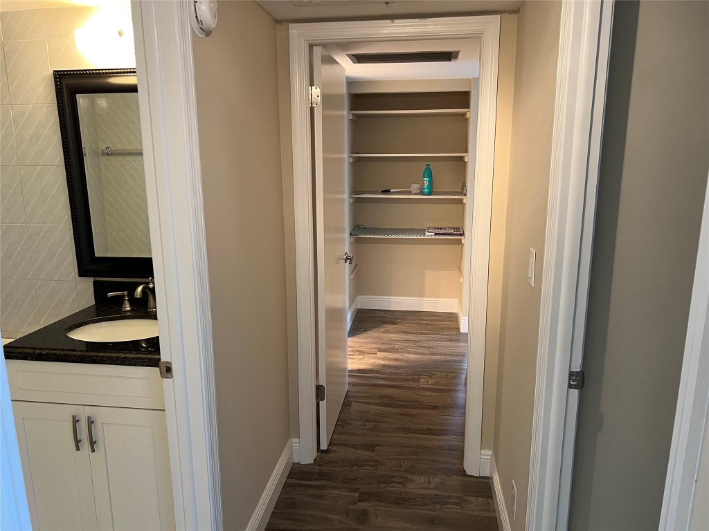 550 Bayshore Dr 502