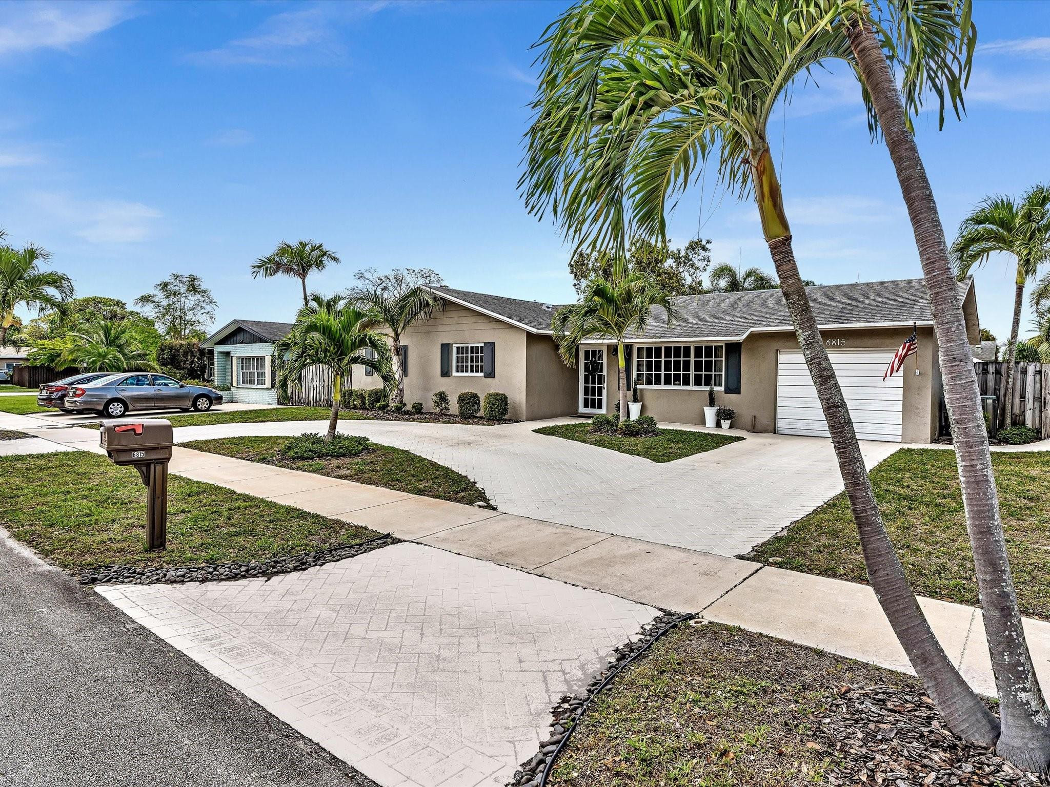 6815 NW 27th Ave