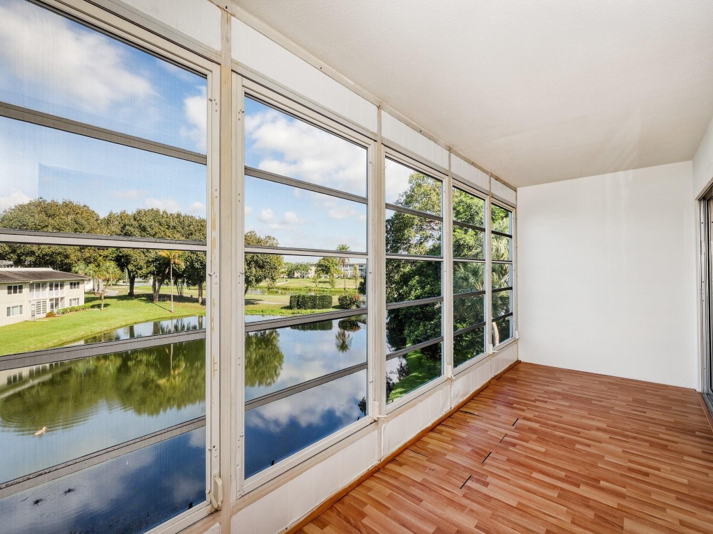 4702 Martinique Dr G3