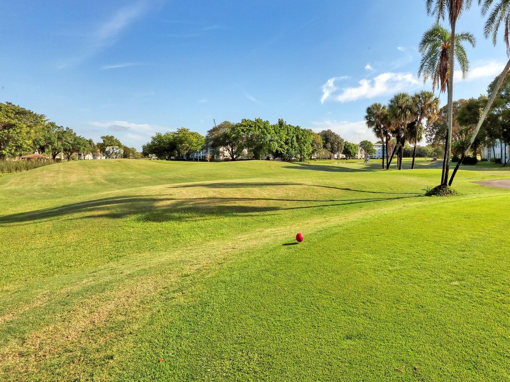 4702 Martinique Dr G3