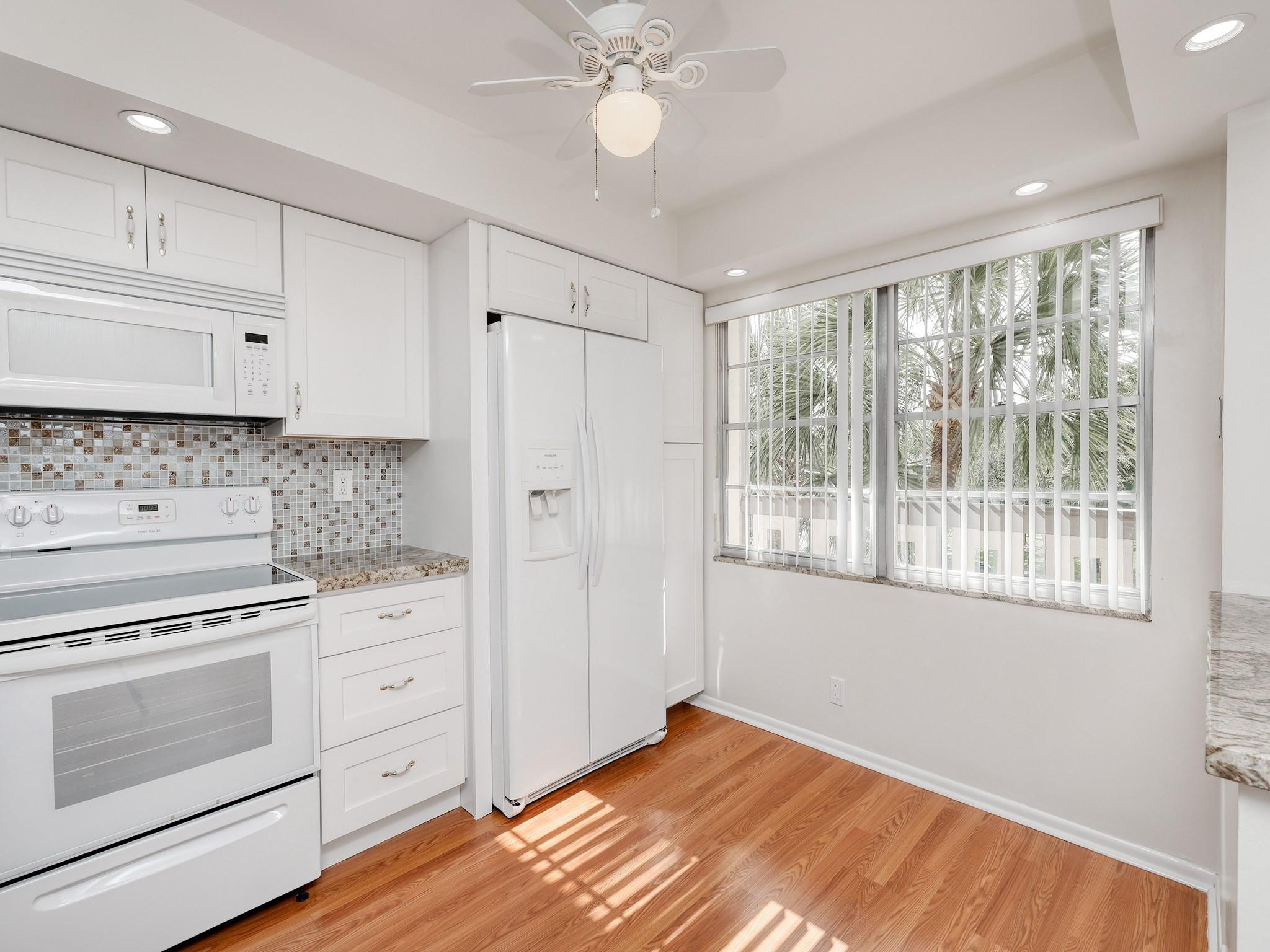 4702 Martinique Dr G3